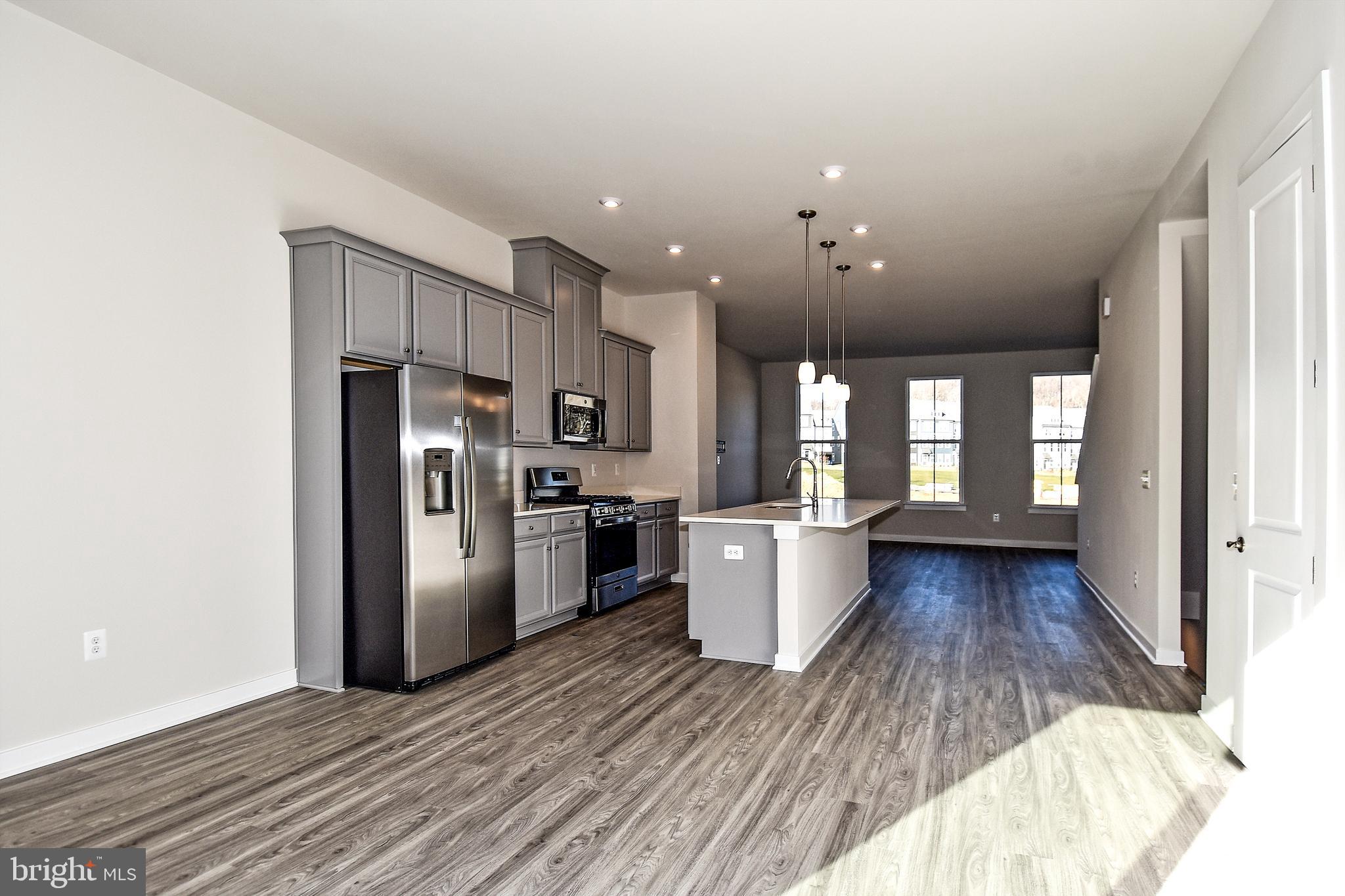 POTOMAC SHORES - Residential Lease