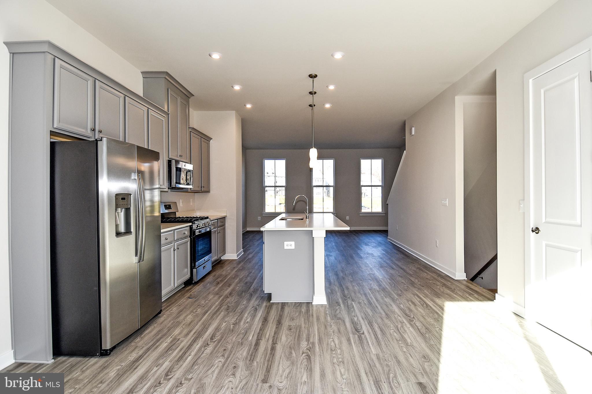 POTOMAC SHORES - Residential Lease