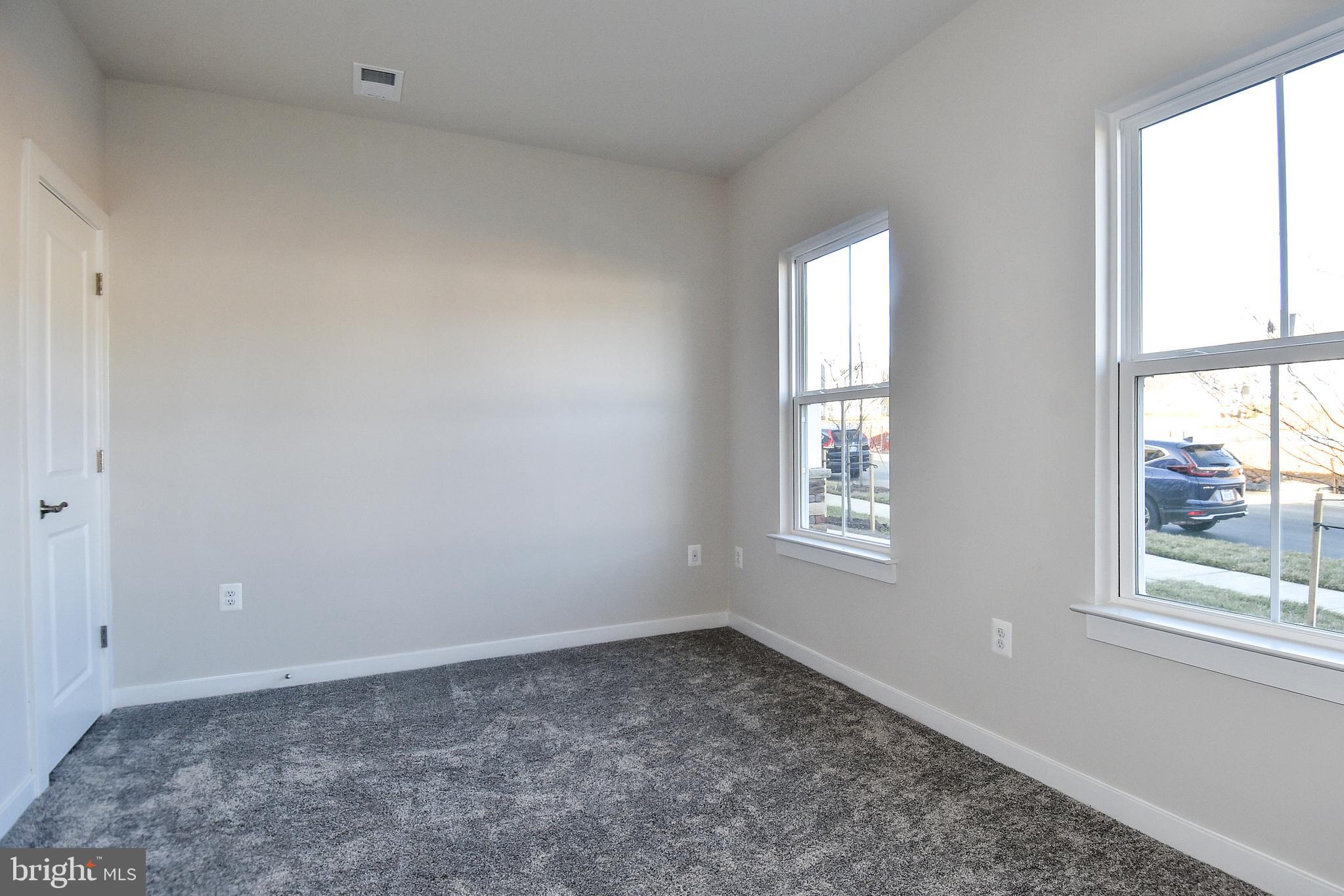 POTOMAC SHORES - Residential Lease