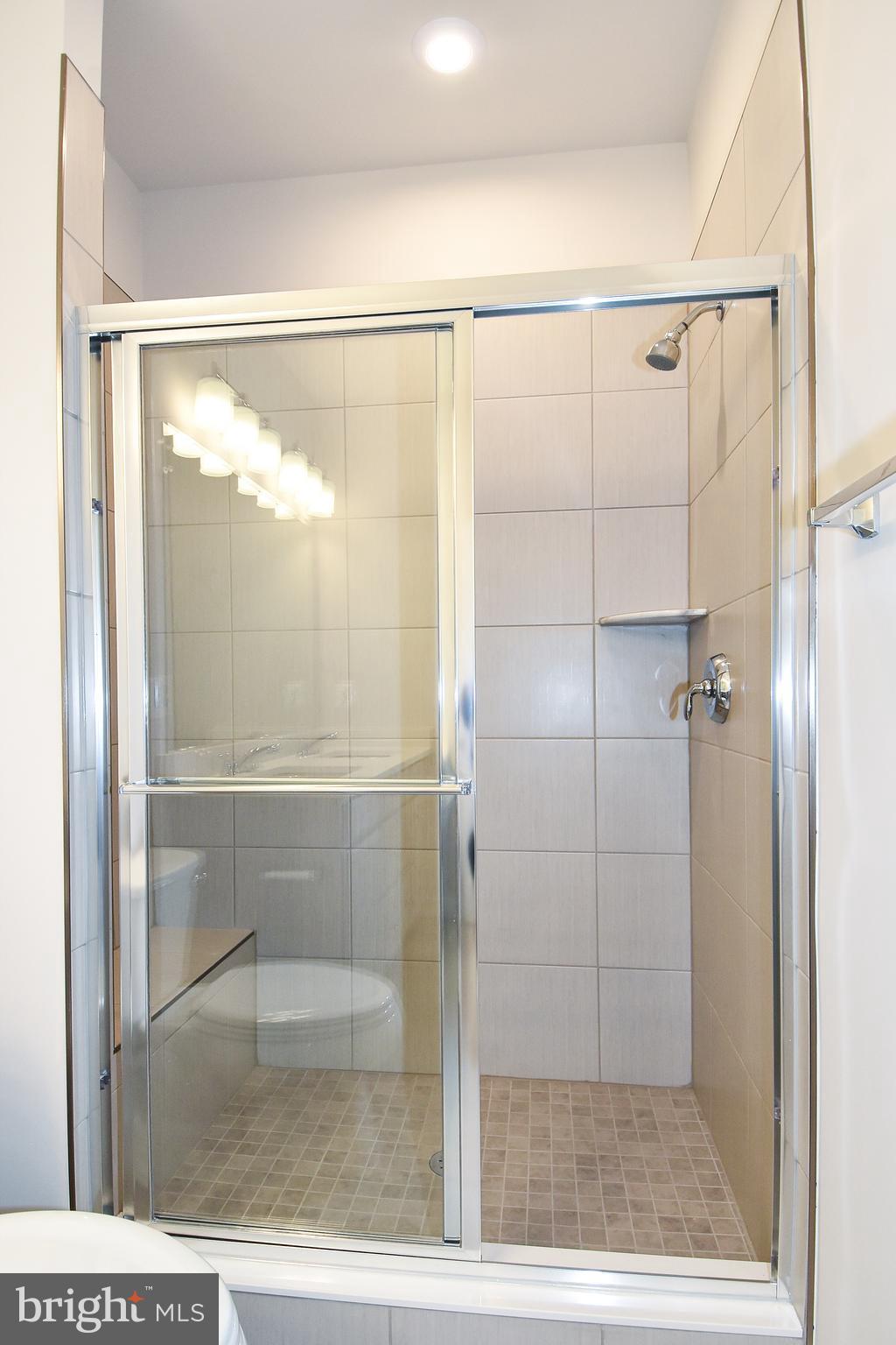 POTOMAC SHORES - Residential Lease