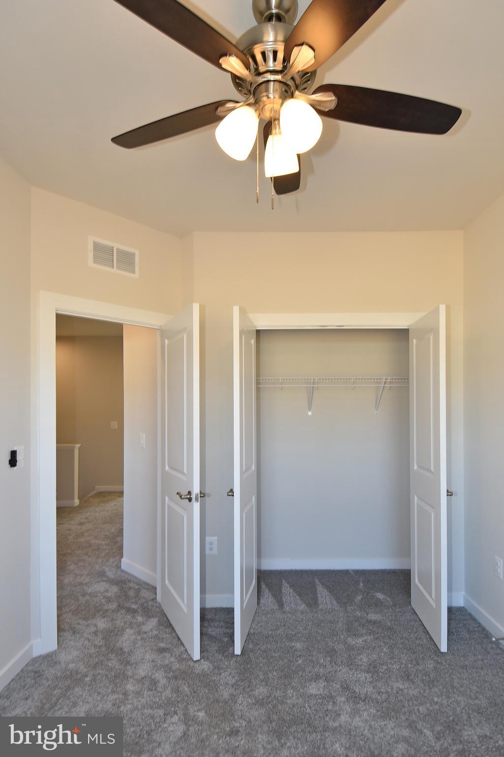 POTOMAC SHORES - Residential Lease