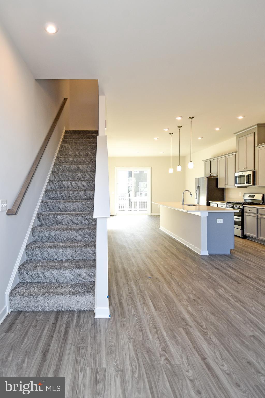 POTOMAC SHORES - Residential Lease