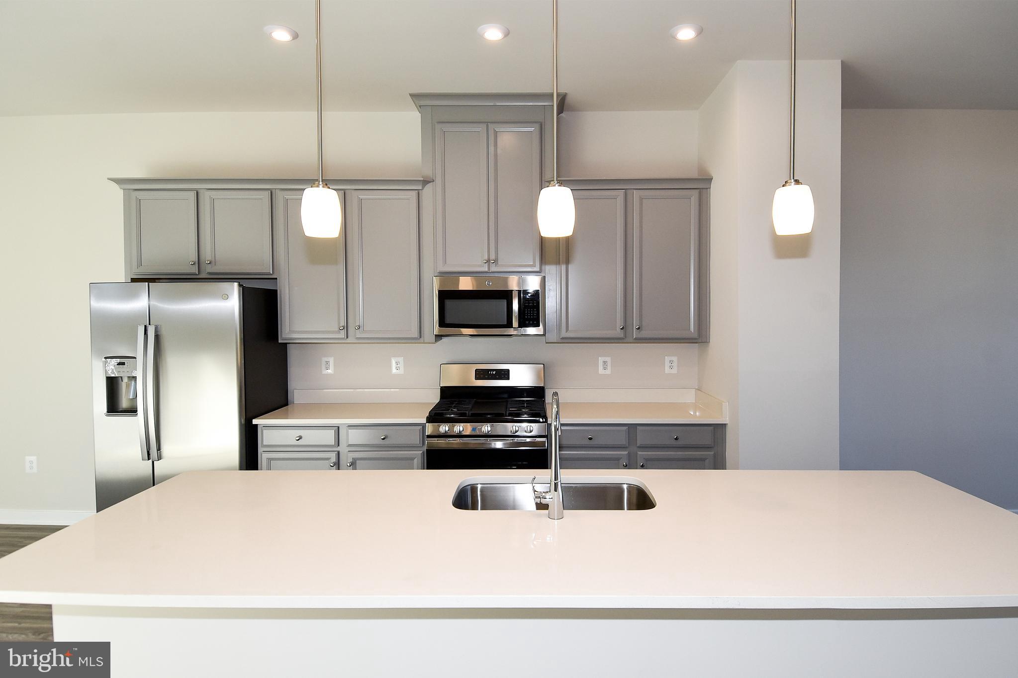 POTOMAC SHORES - Residential Lease