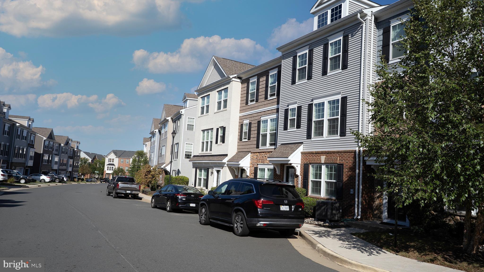 HEATHCOTE COMMONS - Residential Lease