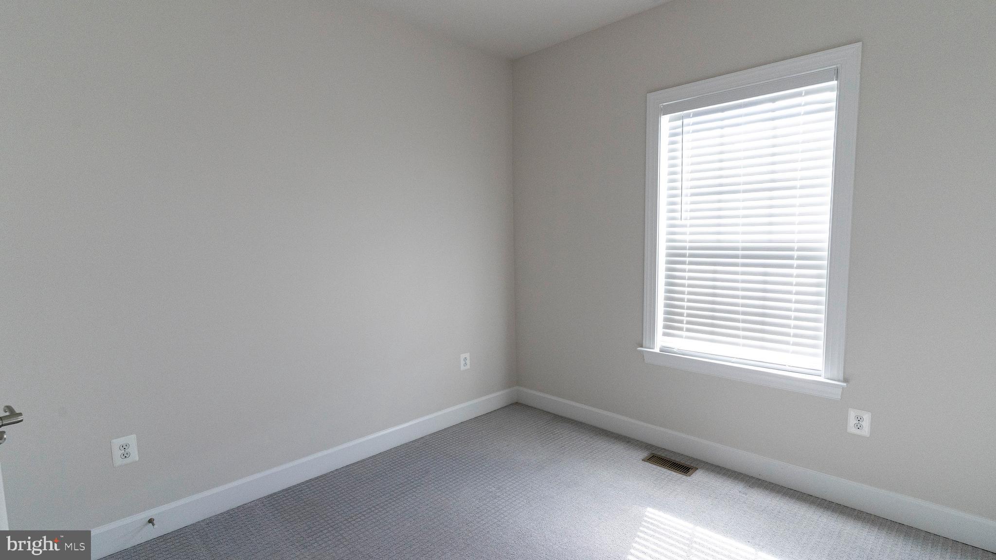 HEATHCOTE COMMONS - Residential Lease