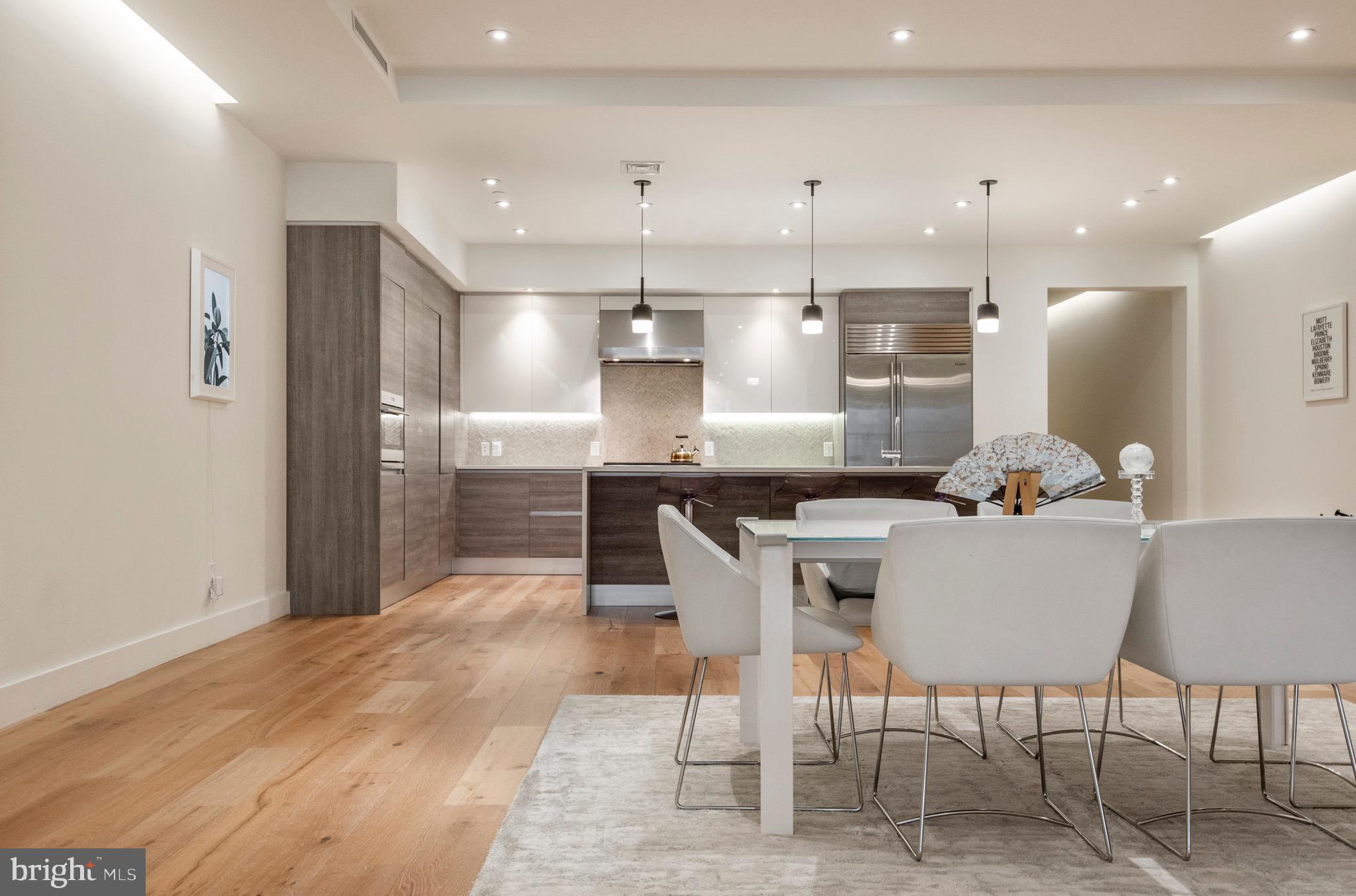 WASHINGTON SQ - Residential