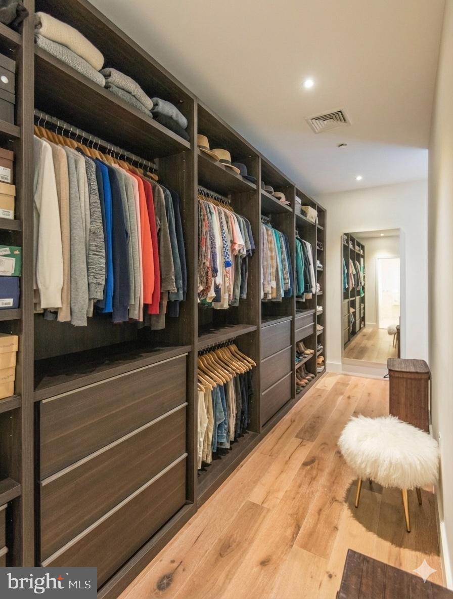 WASHINGTON SQ - Residential