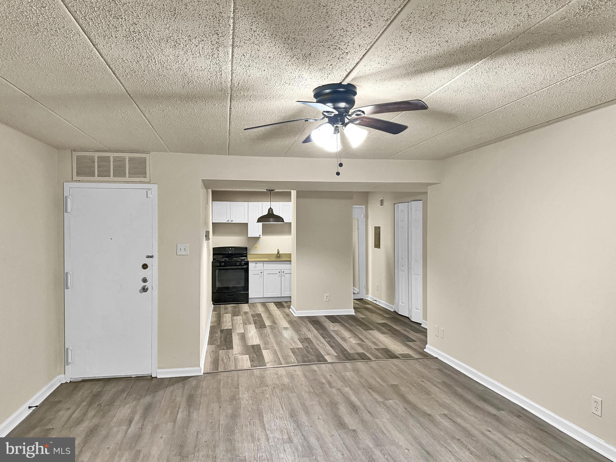 HUNTINGTON CLUB - Residential