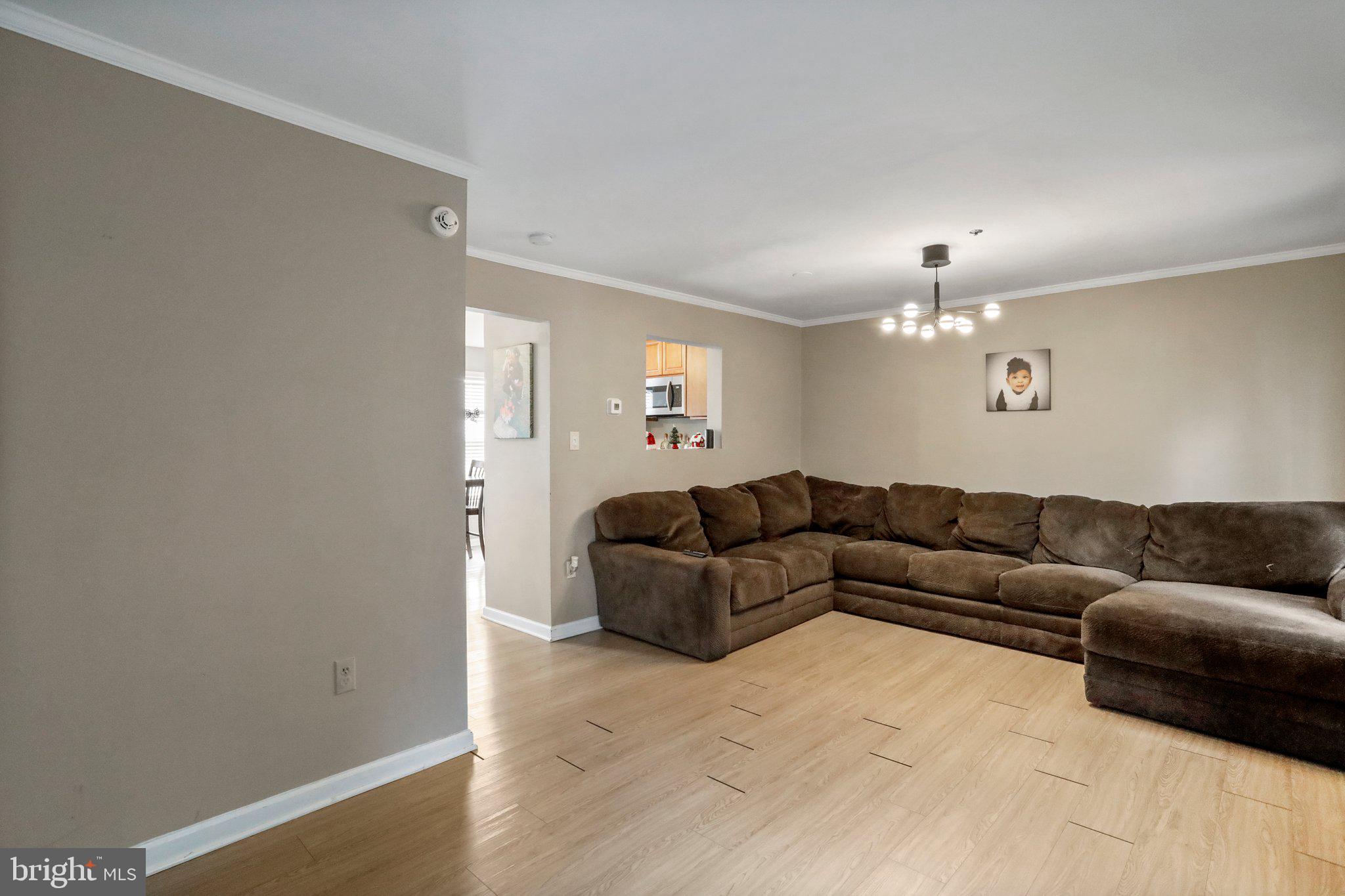 COLONY SQUARE - Residential