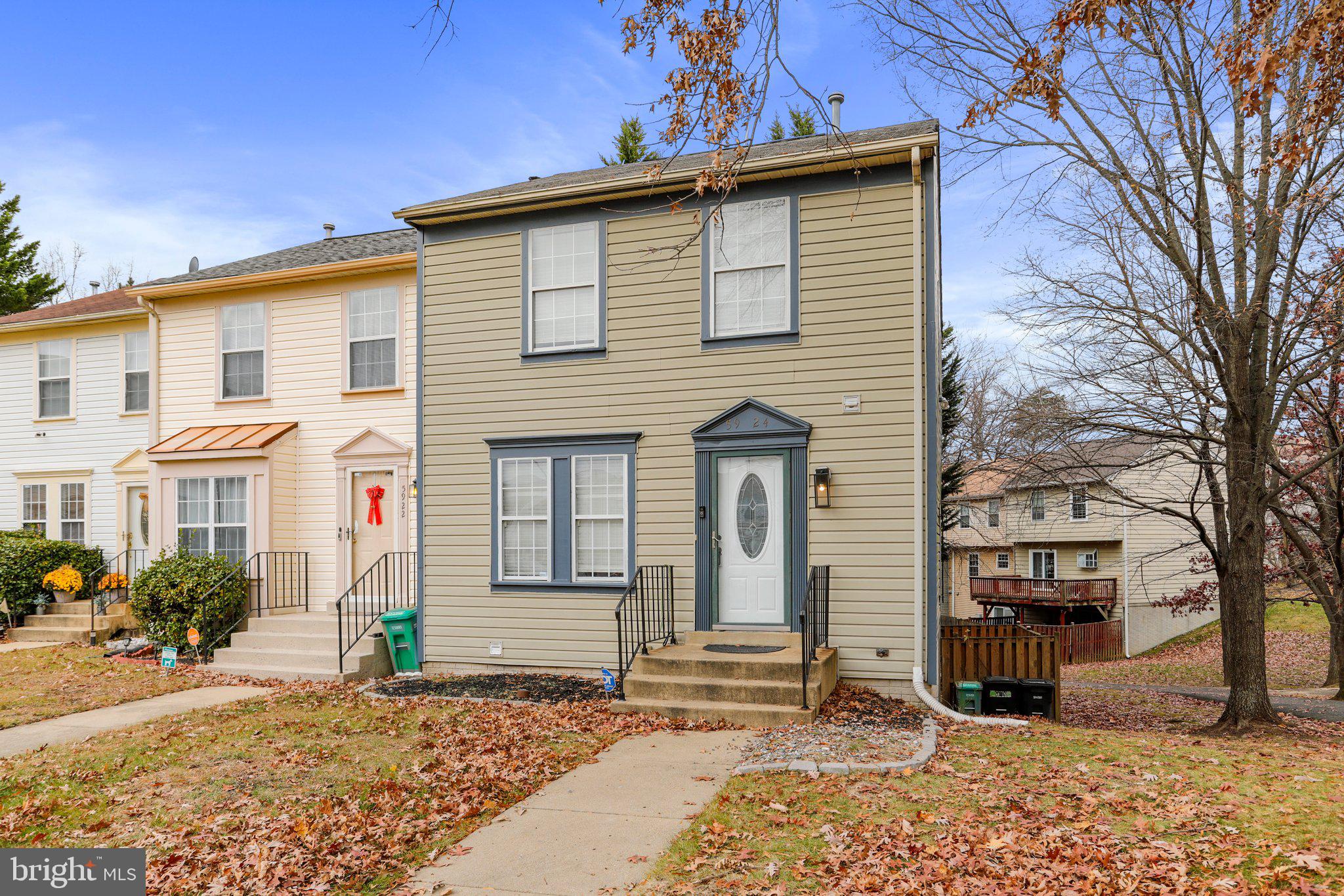 COLONY SQUARE - Residential