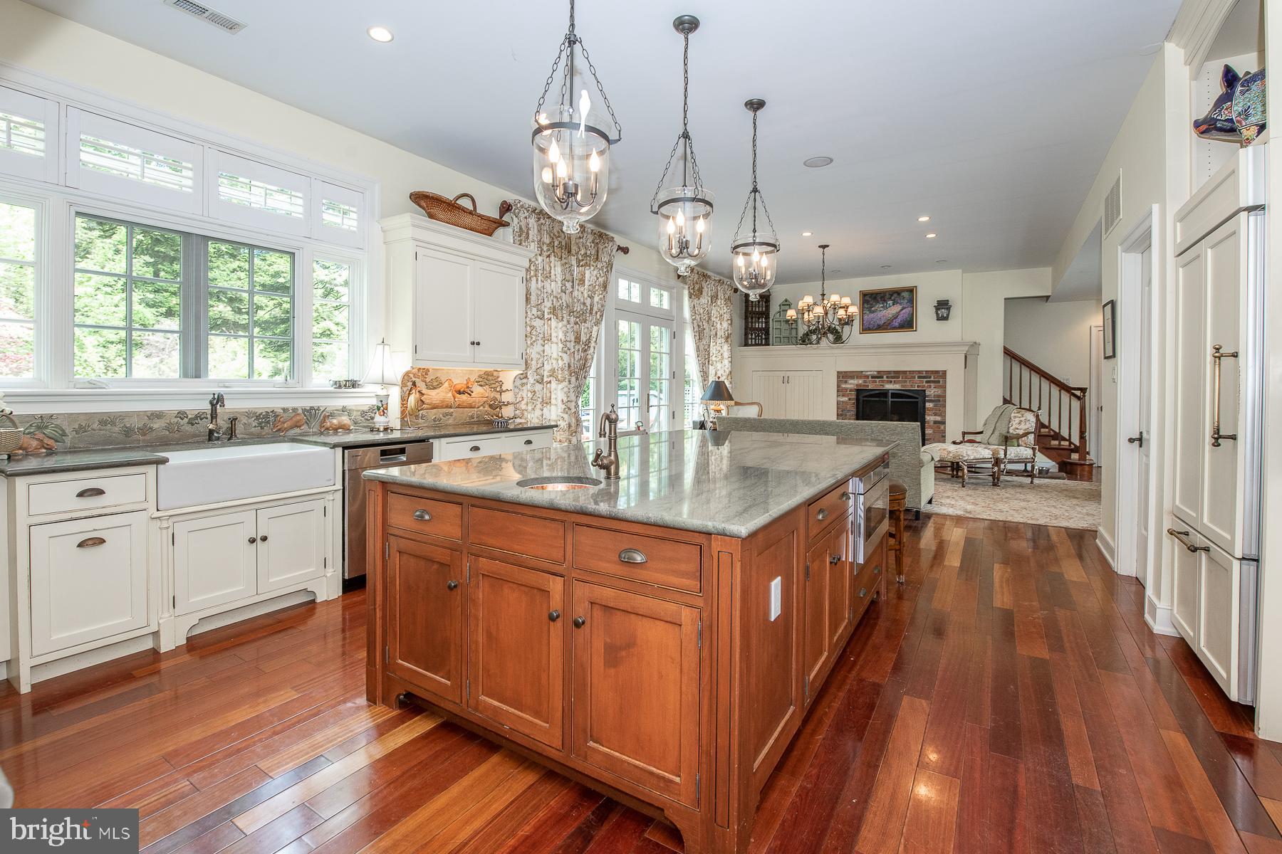 WAYNEWOODS - Residential