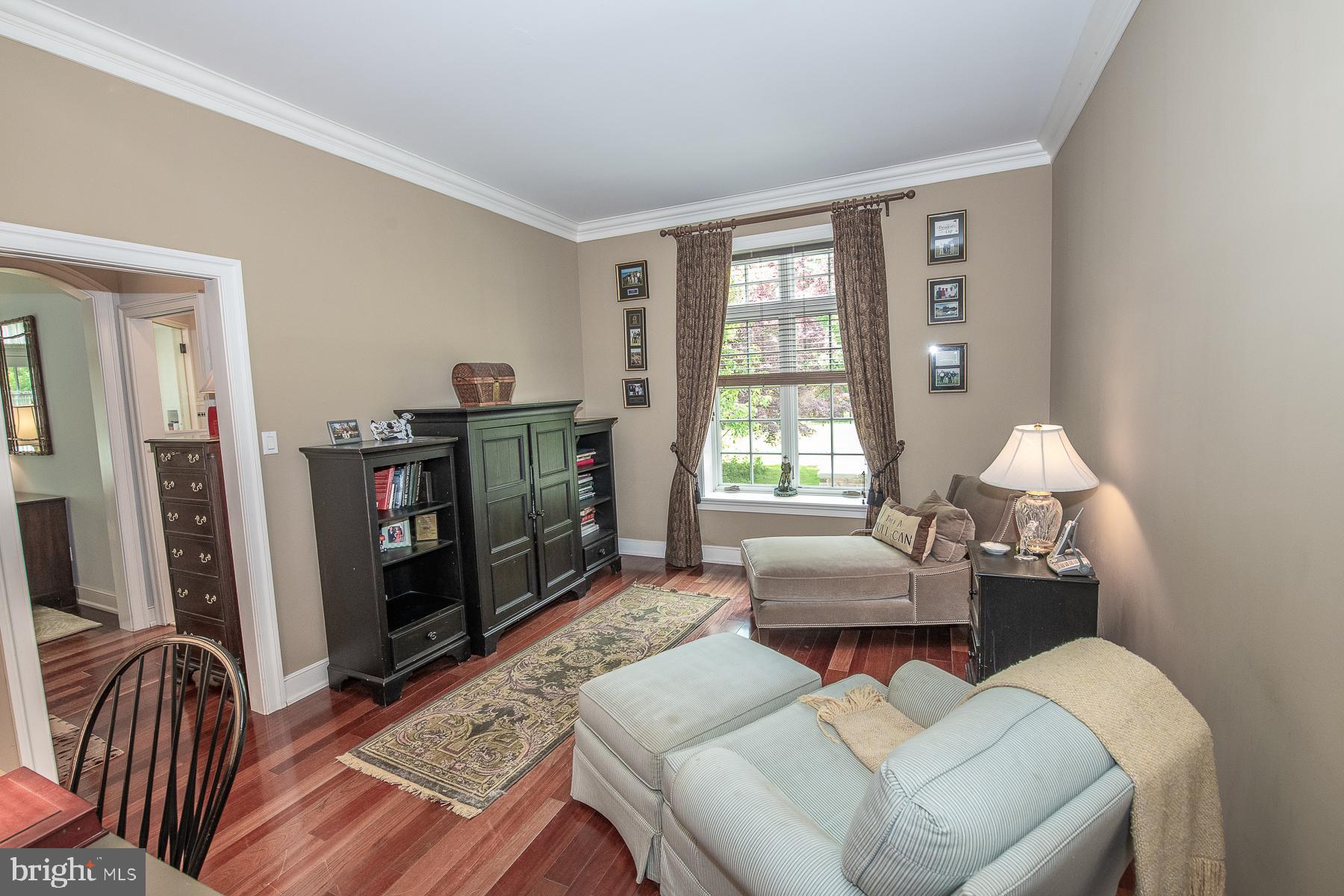 WAYNEWOODS - Residential