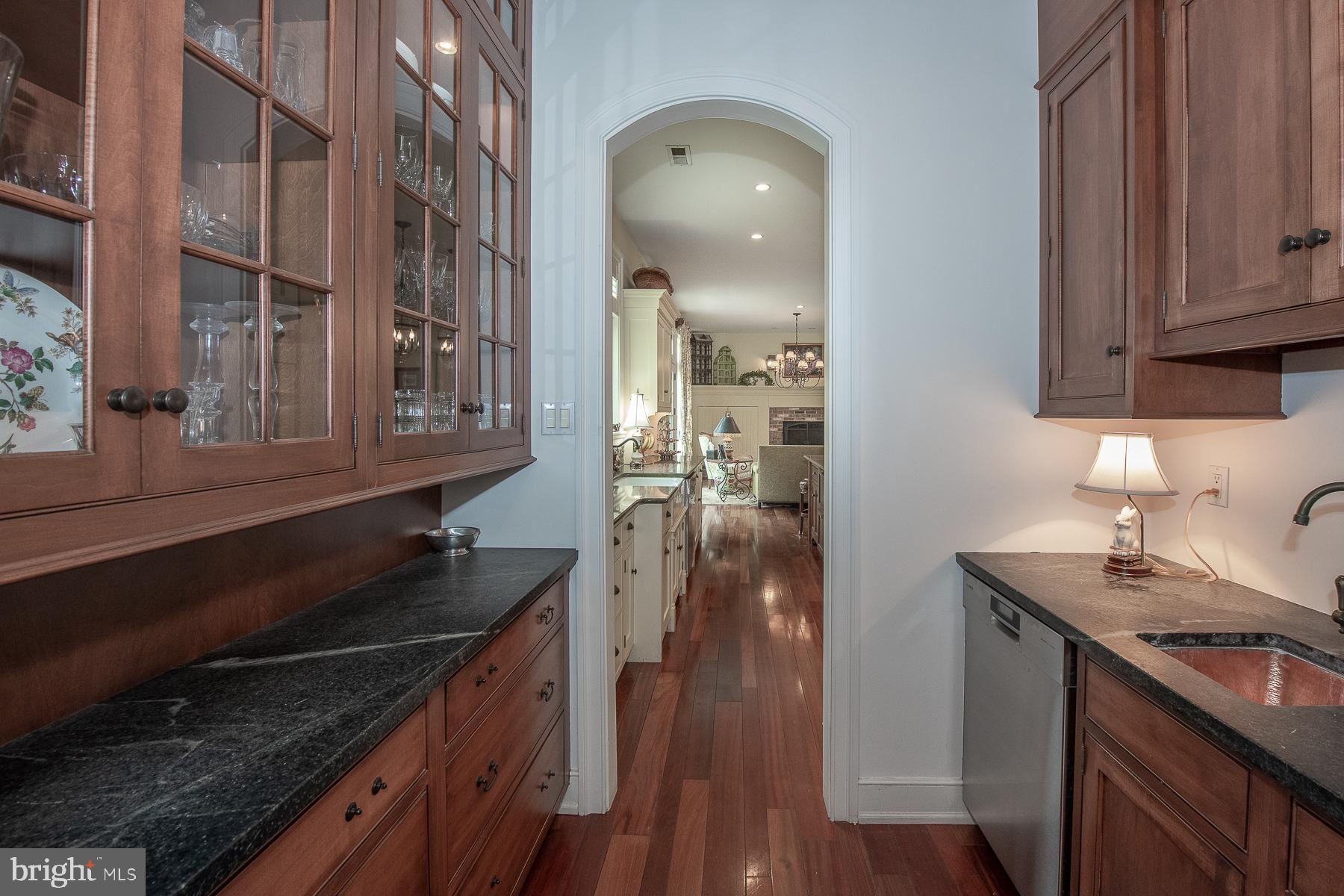 WAYNEWOODS - Residential