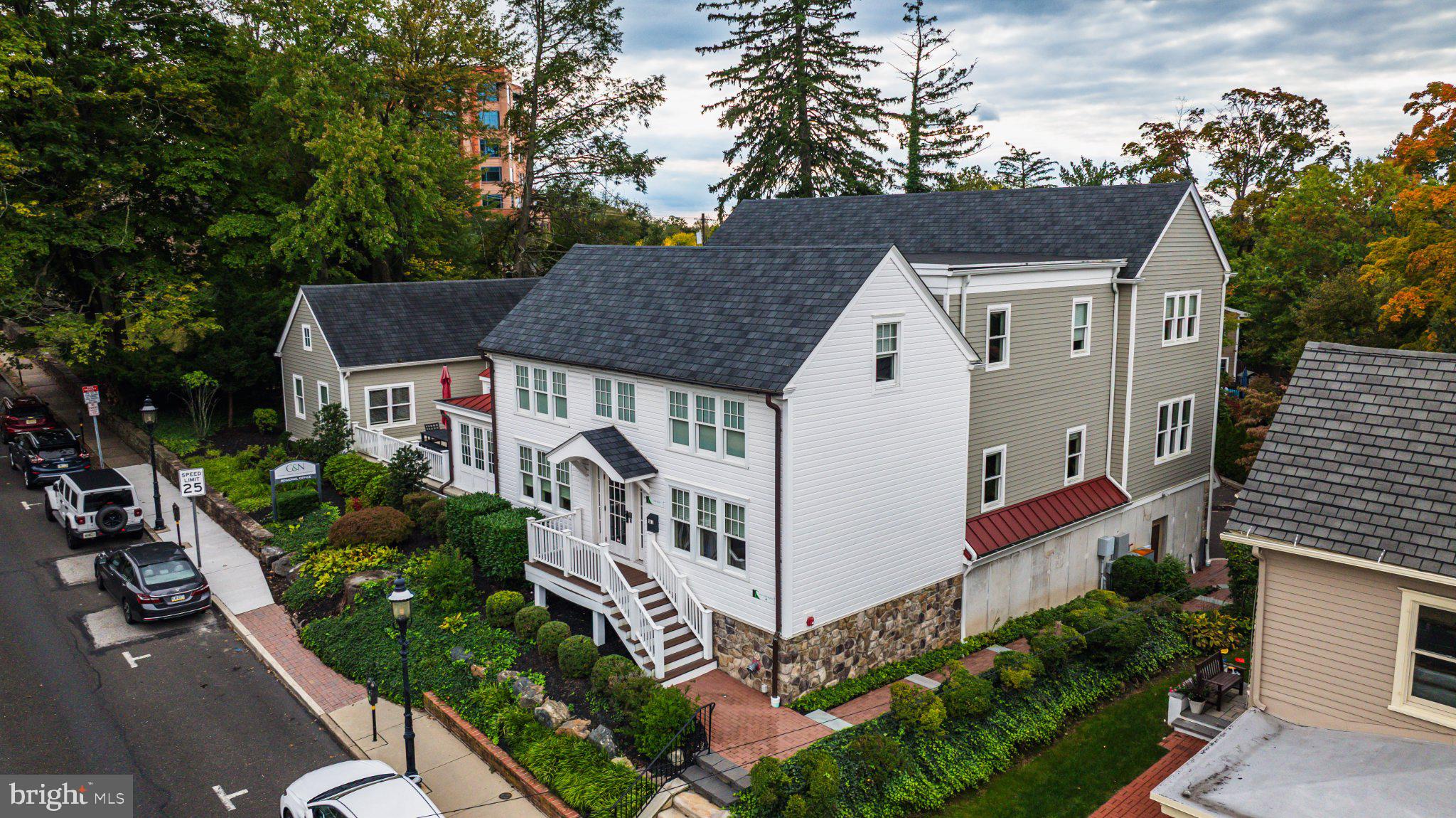 182 N MAIN STREET
