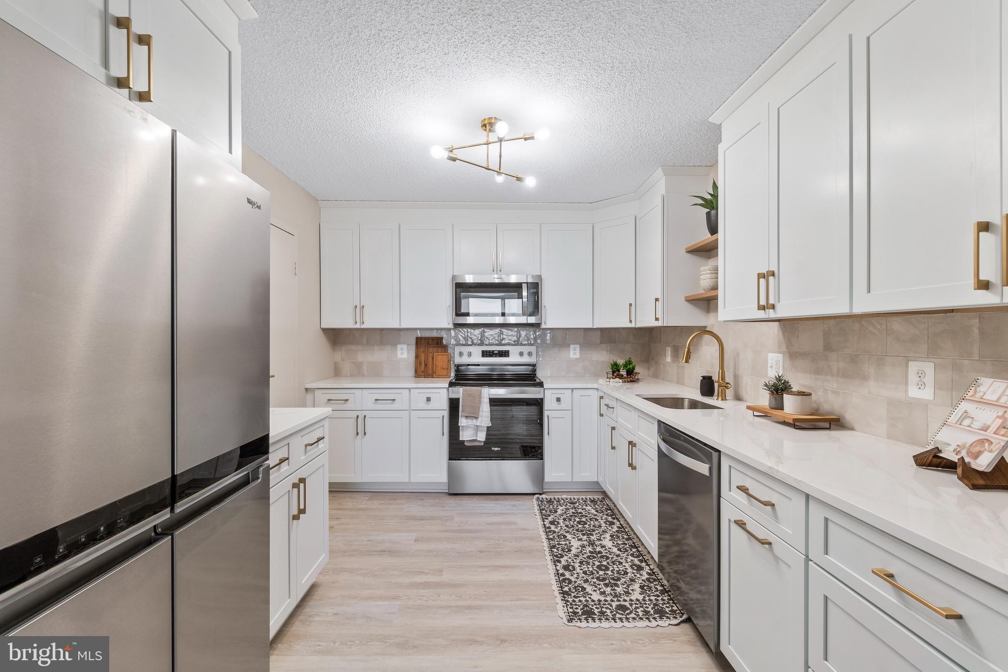 RIDGELY TOWSON CENTER - Residential