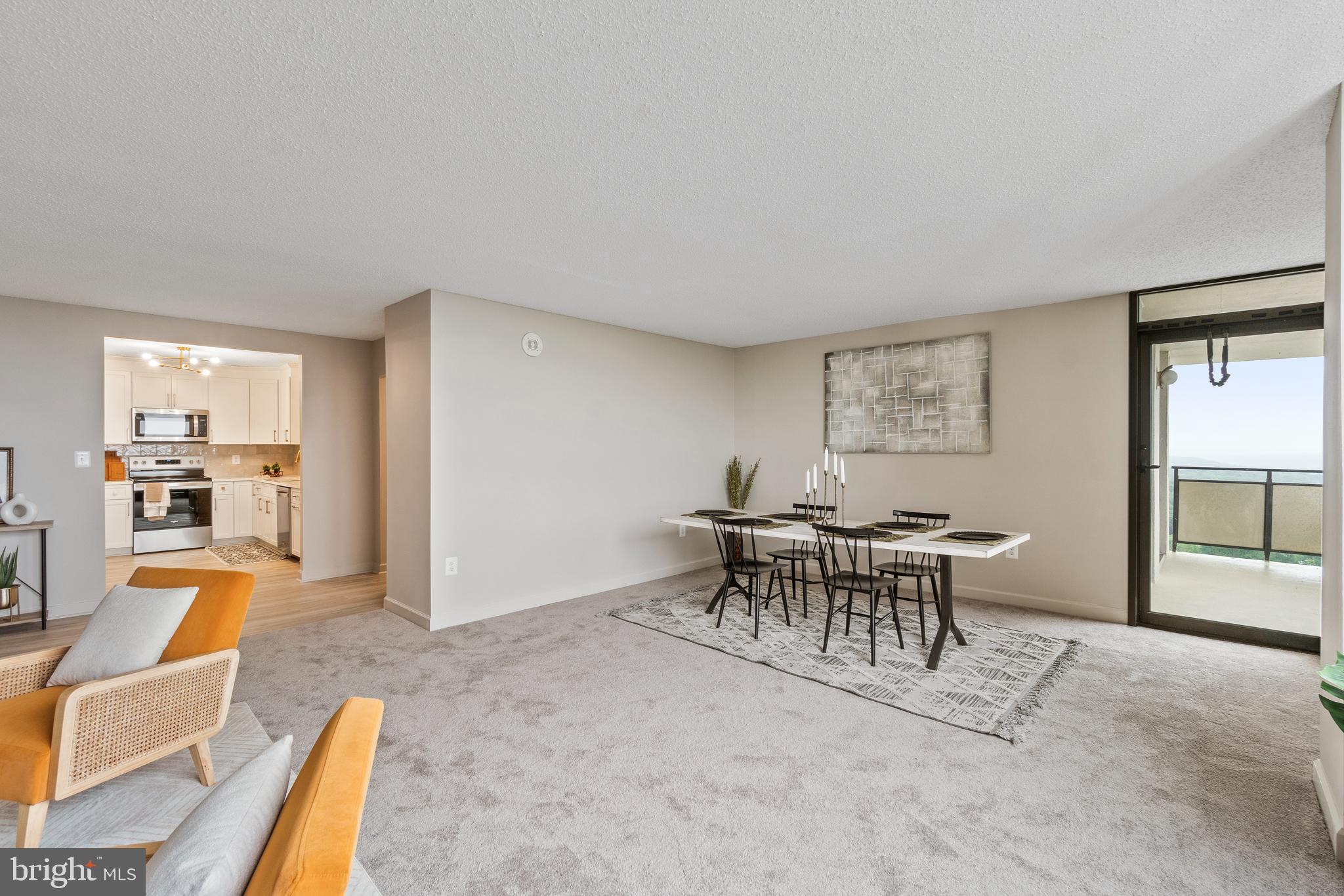 RIDGELY TOWSON CENTER - Residential