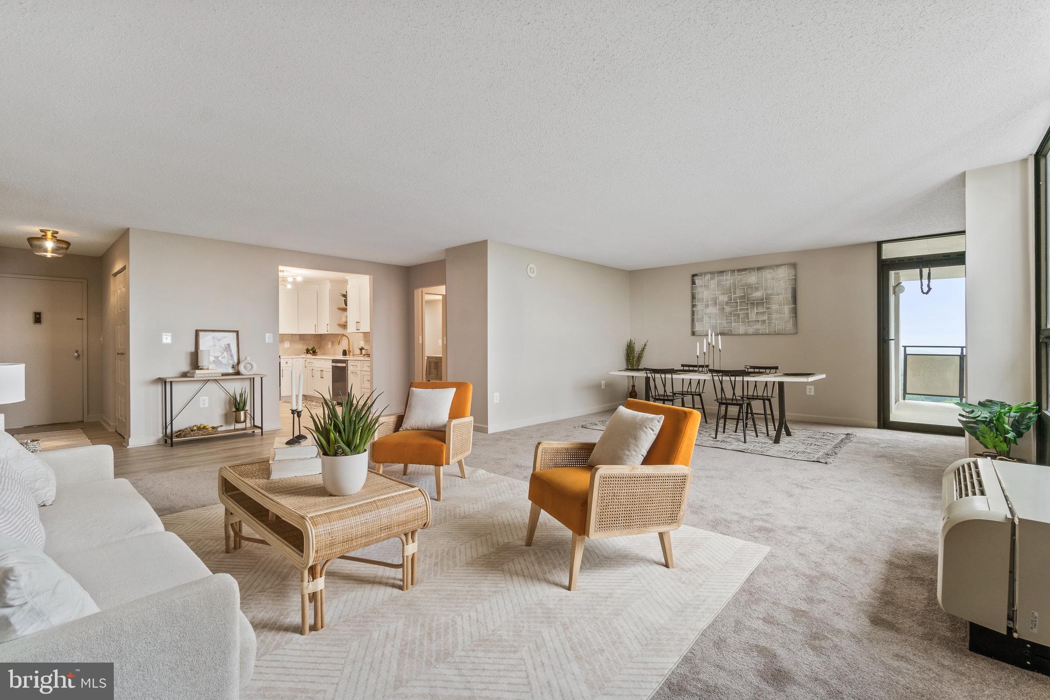 RIDGELY TOWSON CENTER - Residential