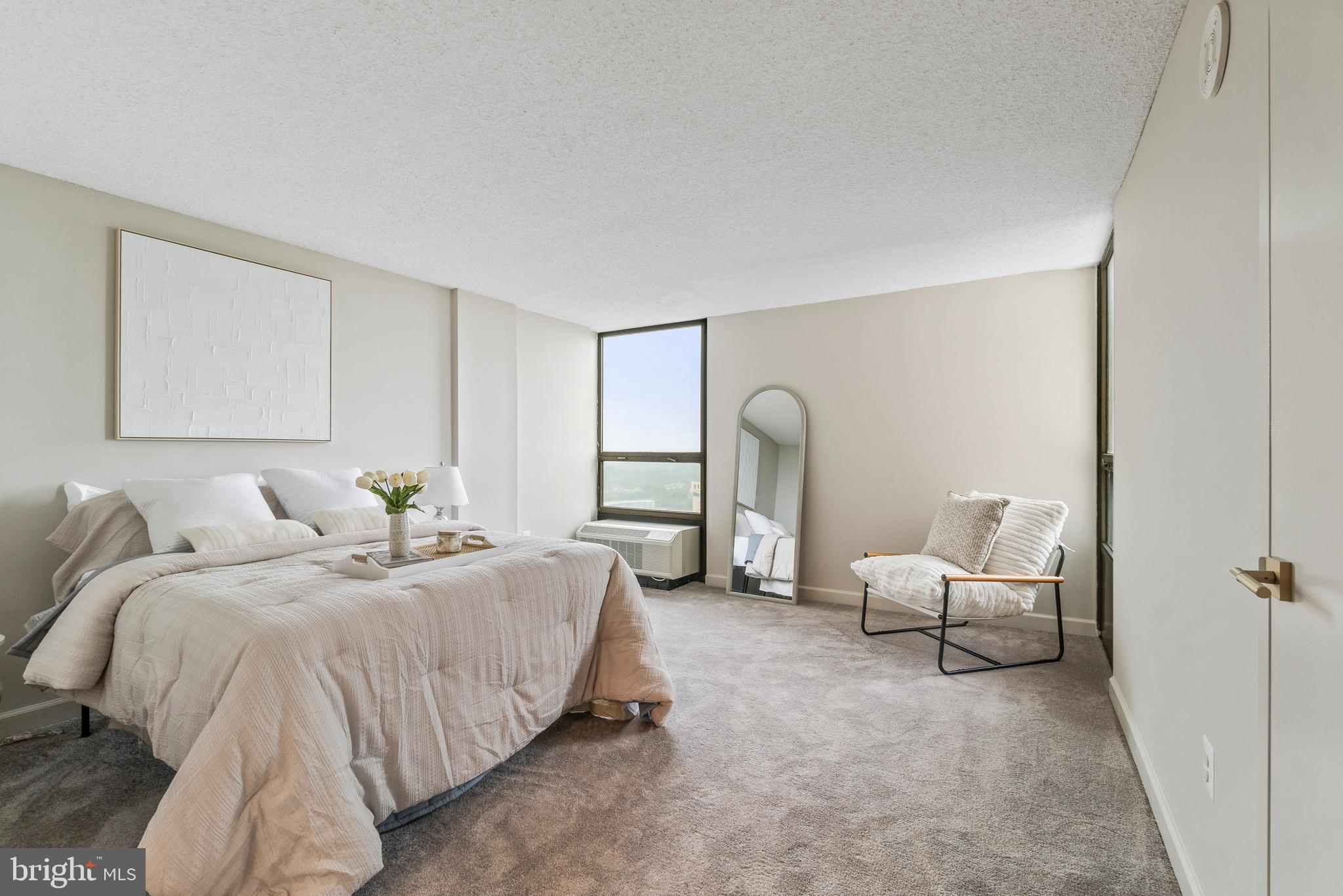 RIDGELY TOWSON CENTER - Residential