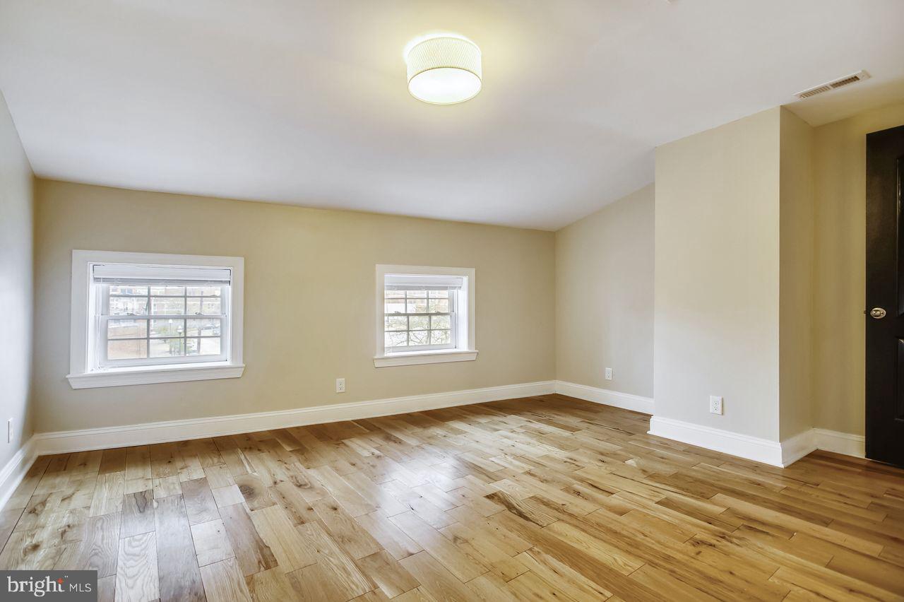 SETON HILL - Residential