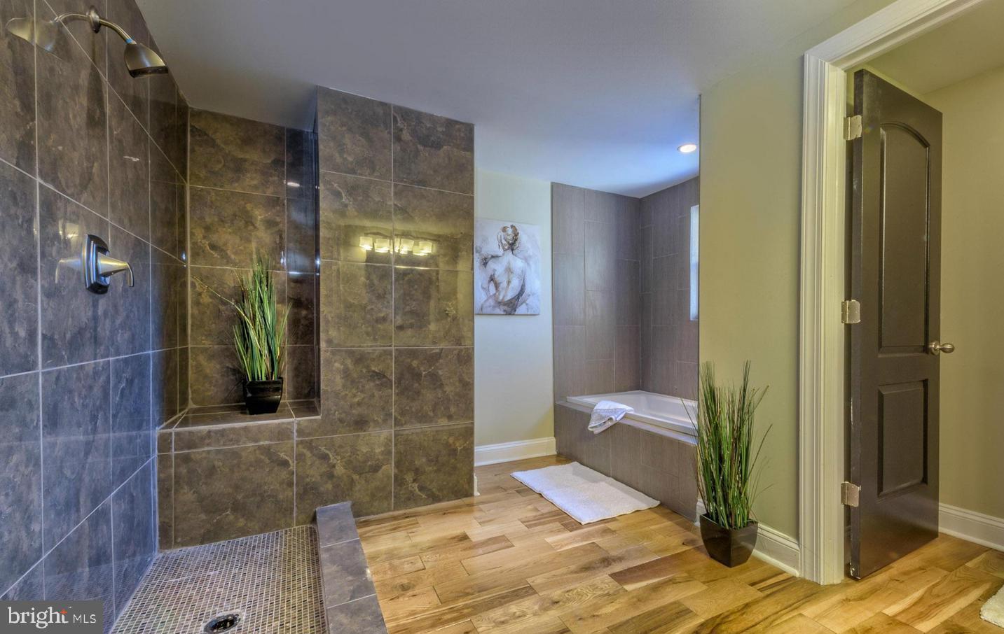 SETON HILL - Residential