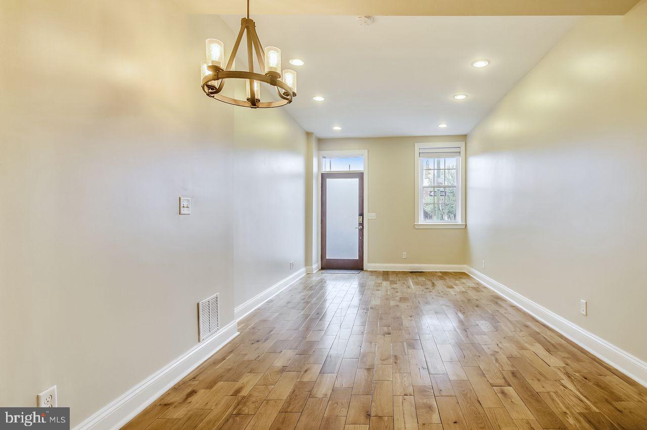 SETON HILL - Residential