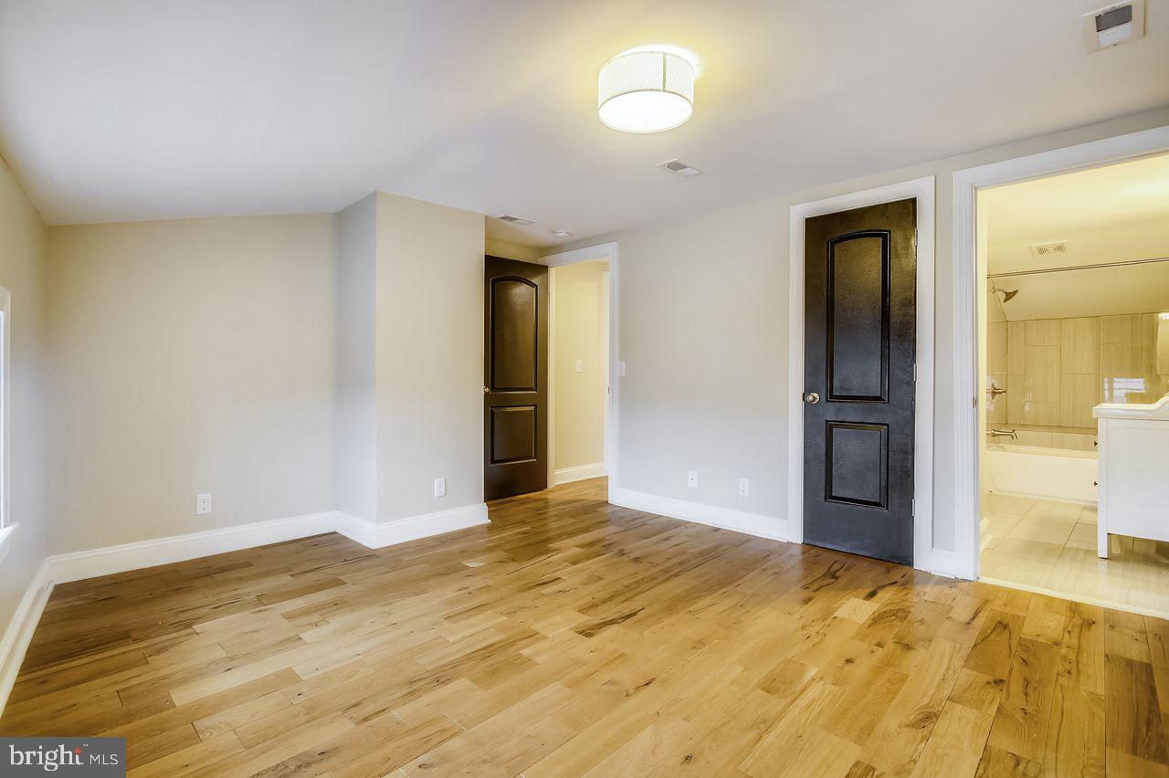 SETON HILL - Residential