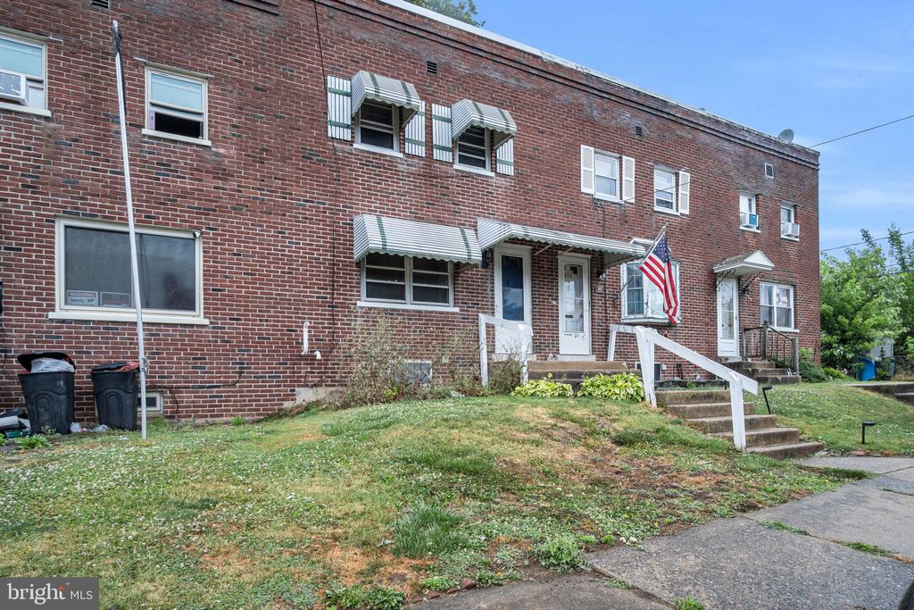 Photo of 917 LAFAYETTE ST, LANCASTER, PA 17603 (MLS # PALA2036422)