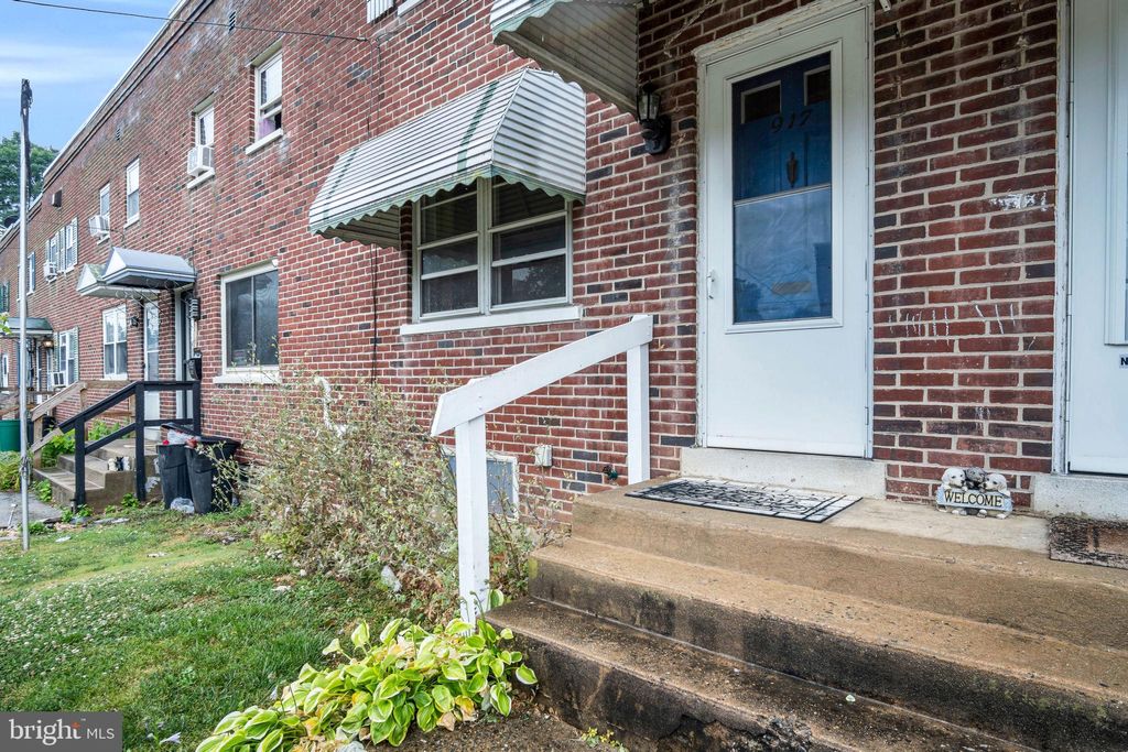 Photo of 917 LAFAYETTE ST, LANCASTER, PA 17603 (MLS # PALA2036422)
