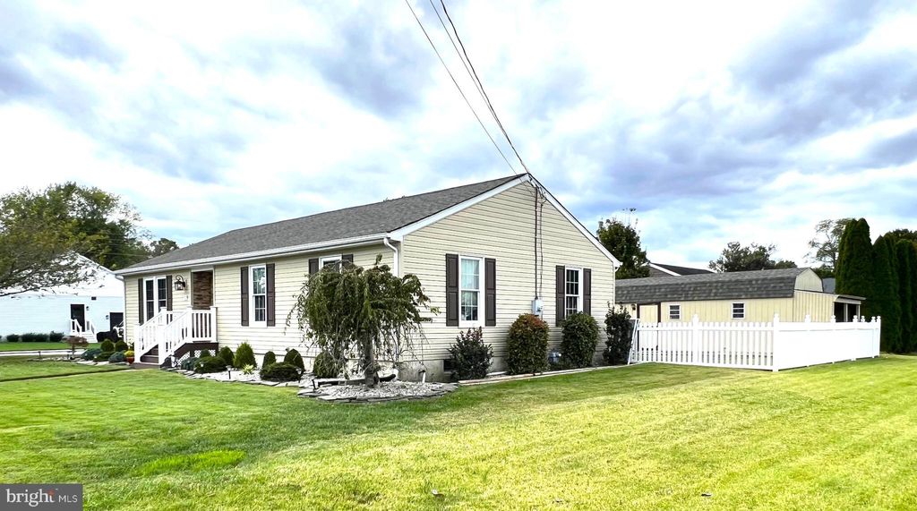 Photo of 27 Morningside Drive, PENNSVILLE, NJ 08070 (MLS # NJSA2016588)
