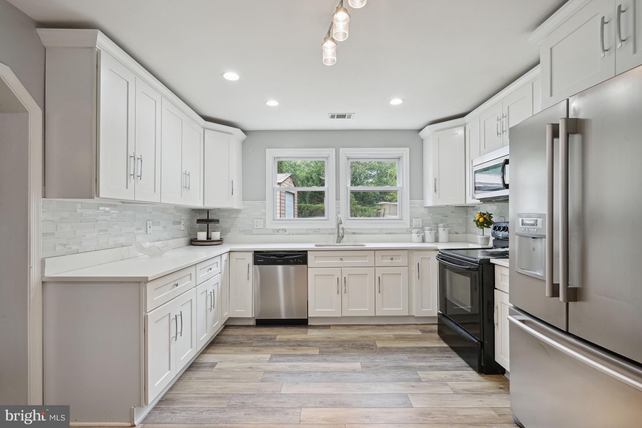 PLEASANT SPRINGS - Residential