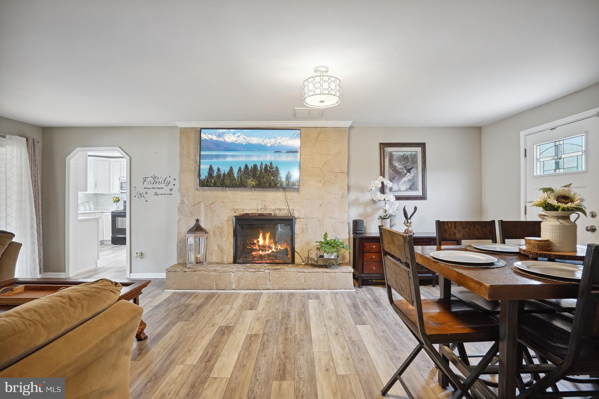 PLEASANT SPRINGS - Residential