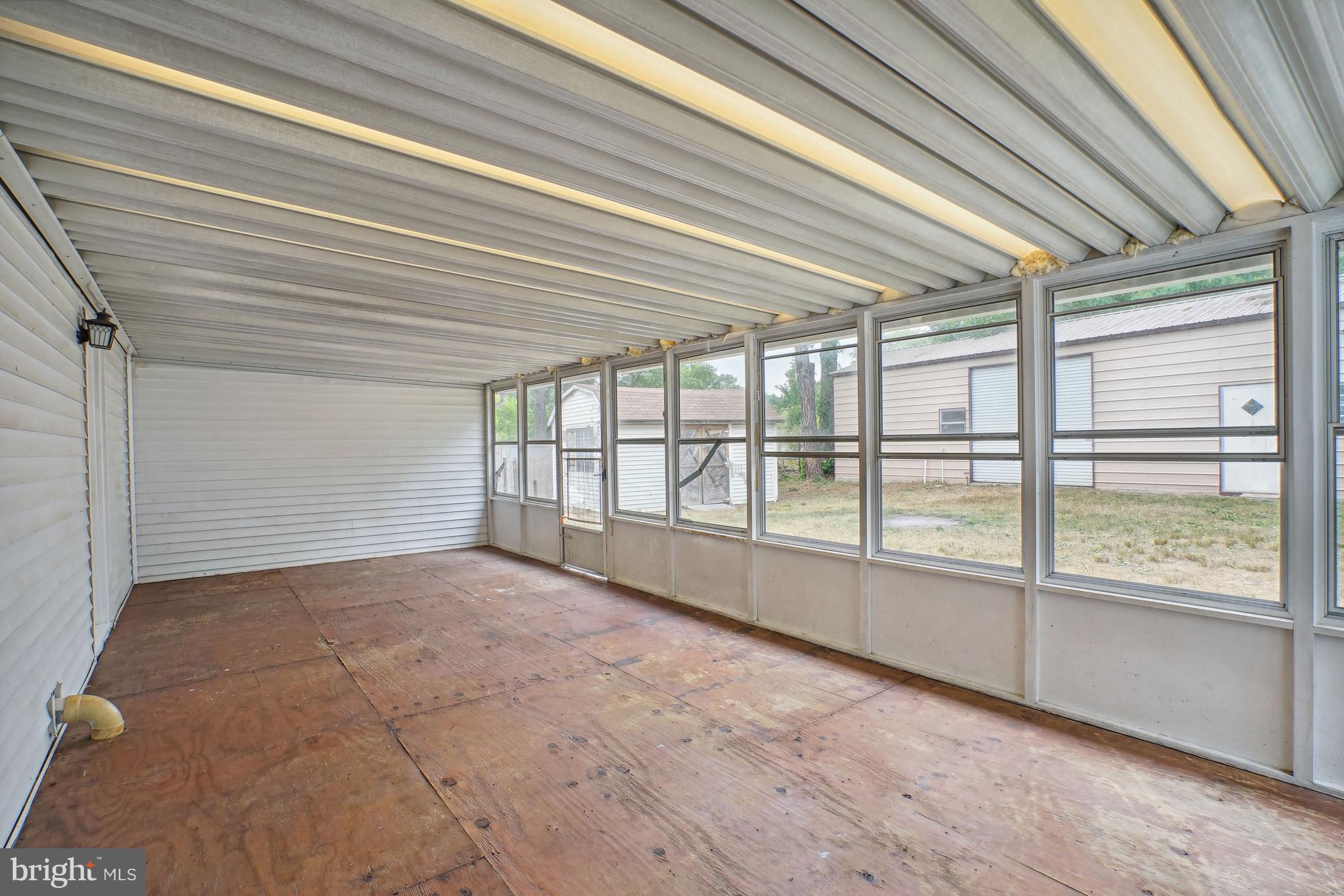 PLEASANT SPRINGS - Residential