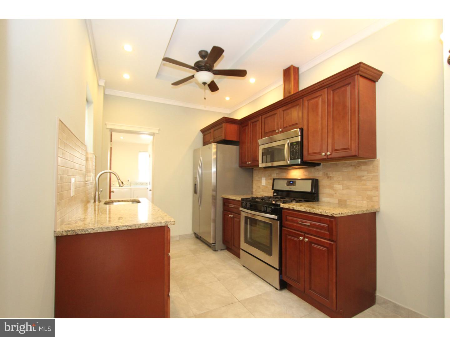 PORT RICHMOND - Residential