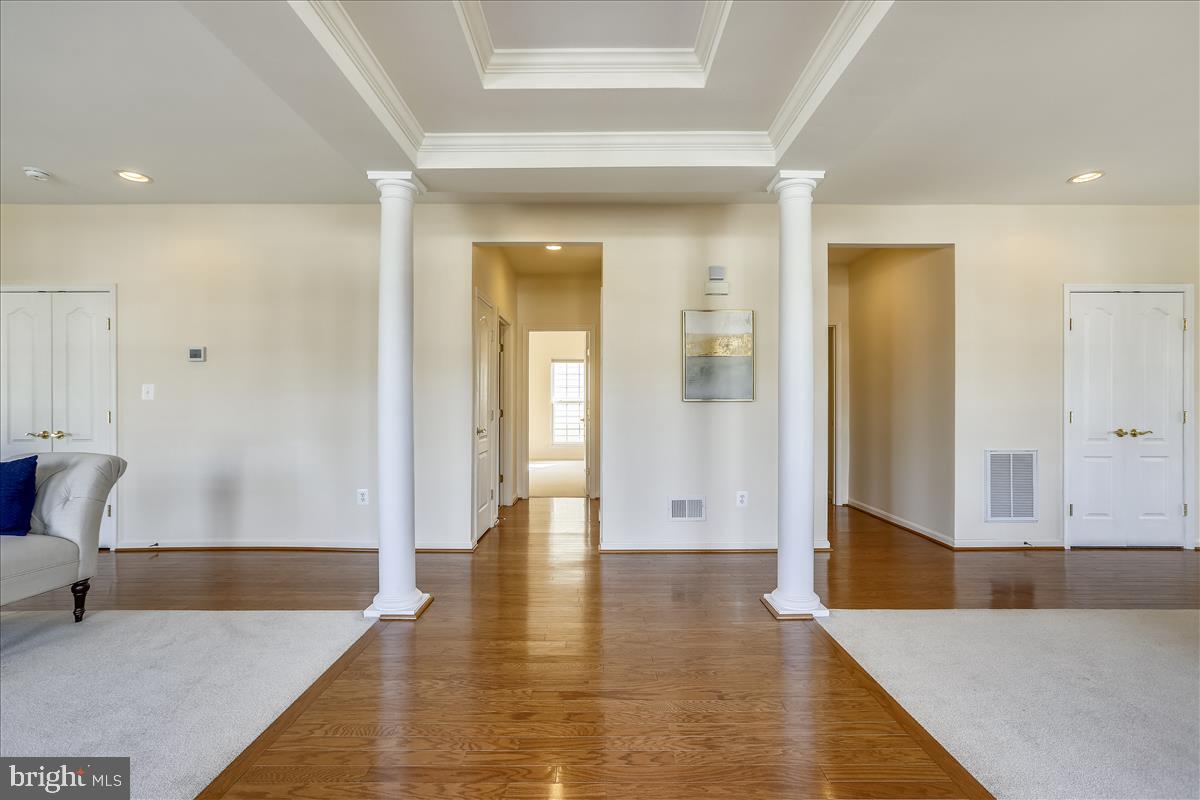 SYMPHONY VILLAGE AT CENTREVILLE - Residential