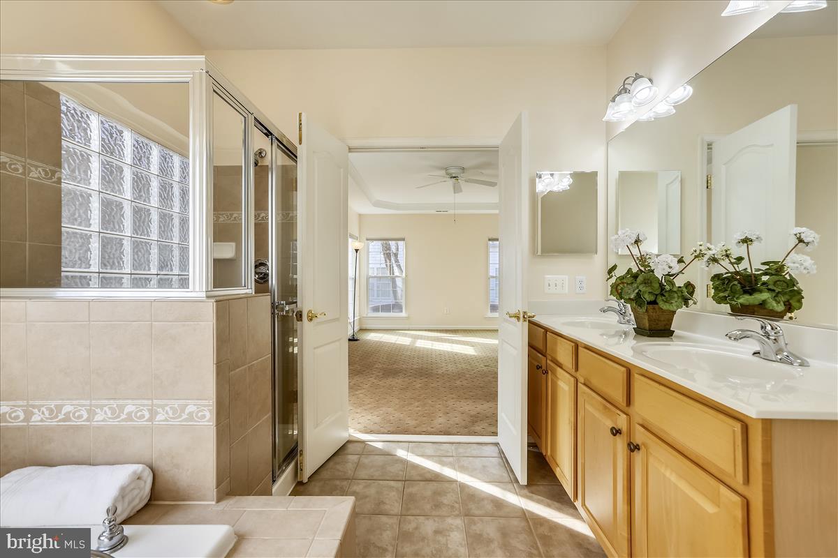 SYMPHONY VILLAGE AT CENTREVILLE - Residential