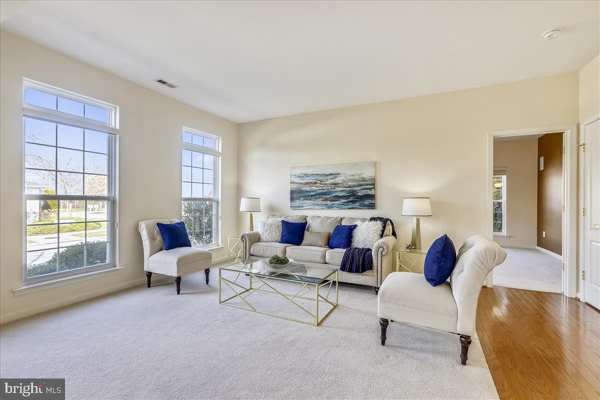 SYMPHONY VILLAGE AT CENTREVILLE - Residential