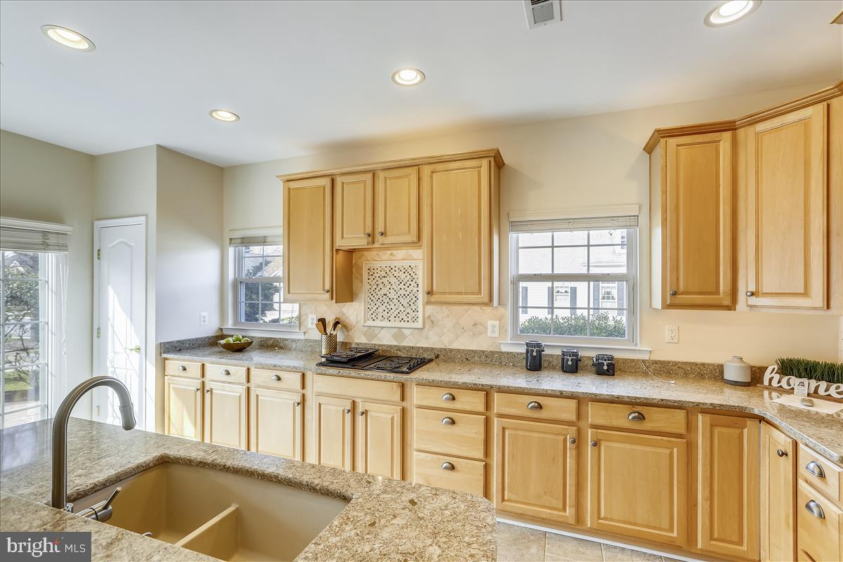 SYMPHONY VILLAGE AT CENTREVILLE - Residential