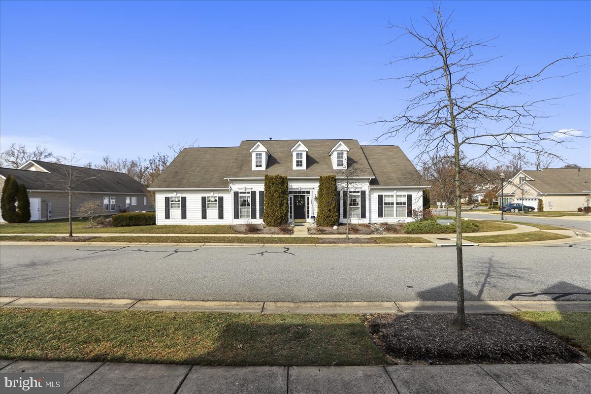 SYMPHONY VILLAGE AT CENTREVILLE - Residential