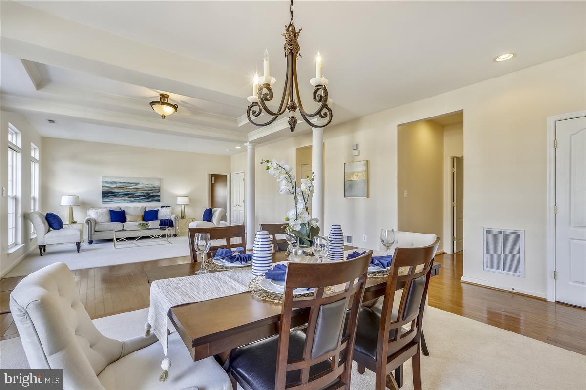 SYMPHONY VILLAGE AT CENTREVILLE - Residential