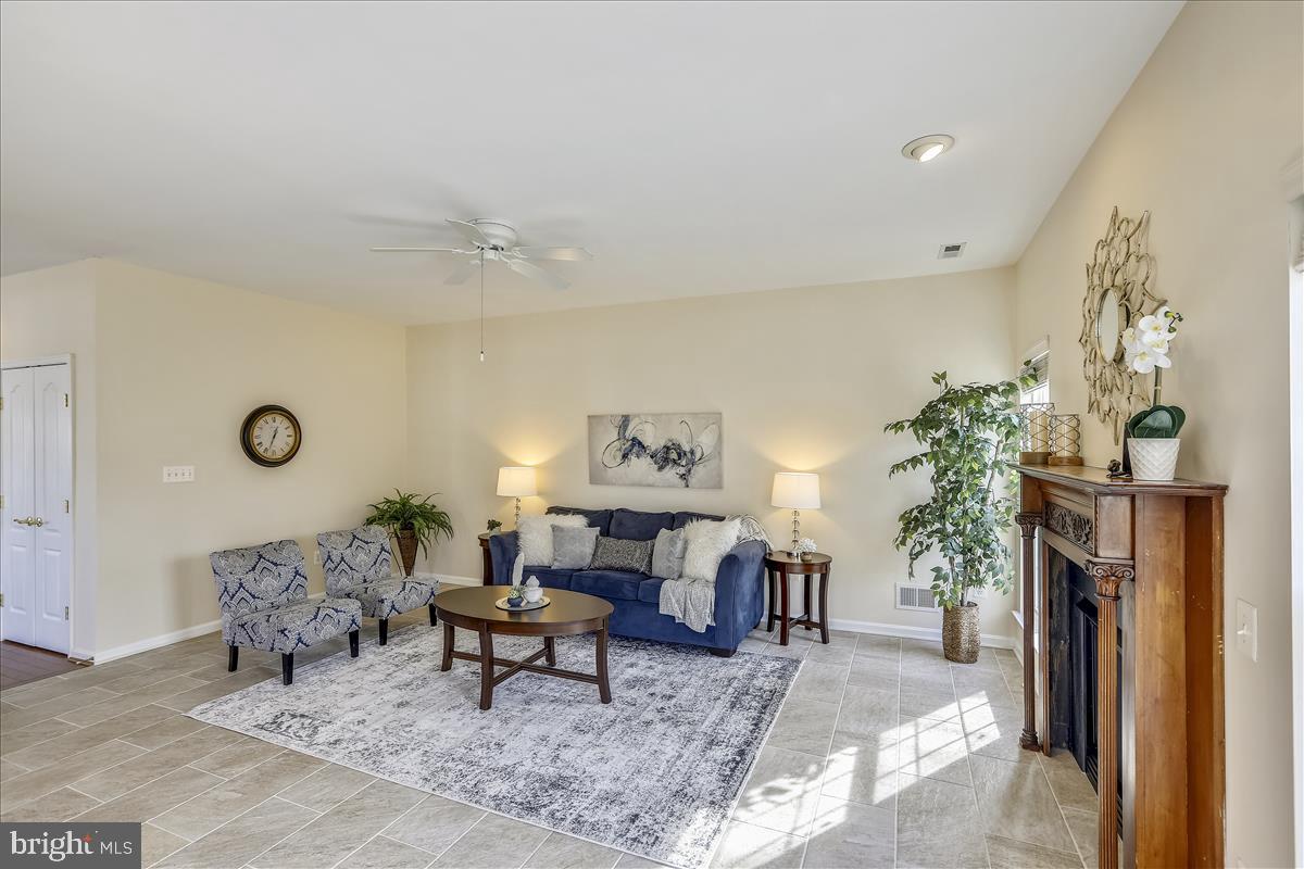 SYMPHONY VILLAGE AT CENTREVILLE - Residential