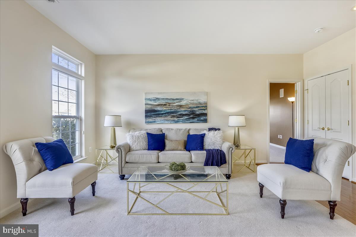 SYMPHONY VILLAGE AT CENTREVILLE - Residential