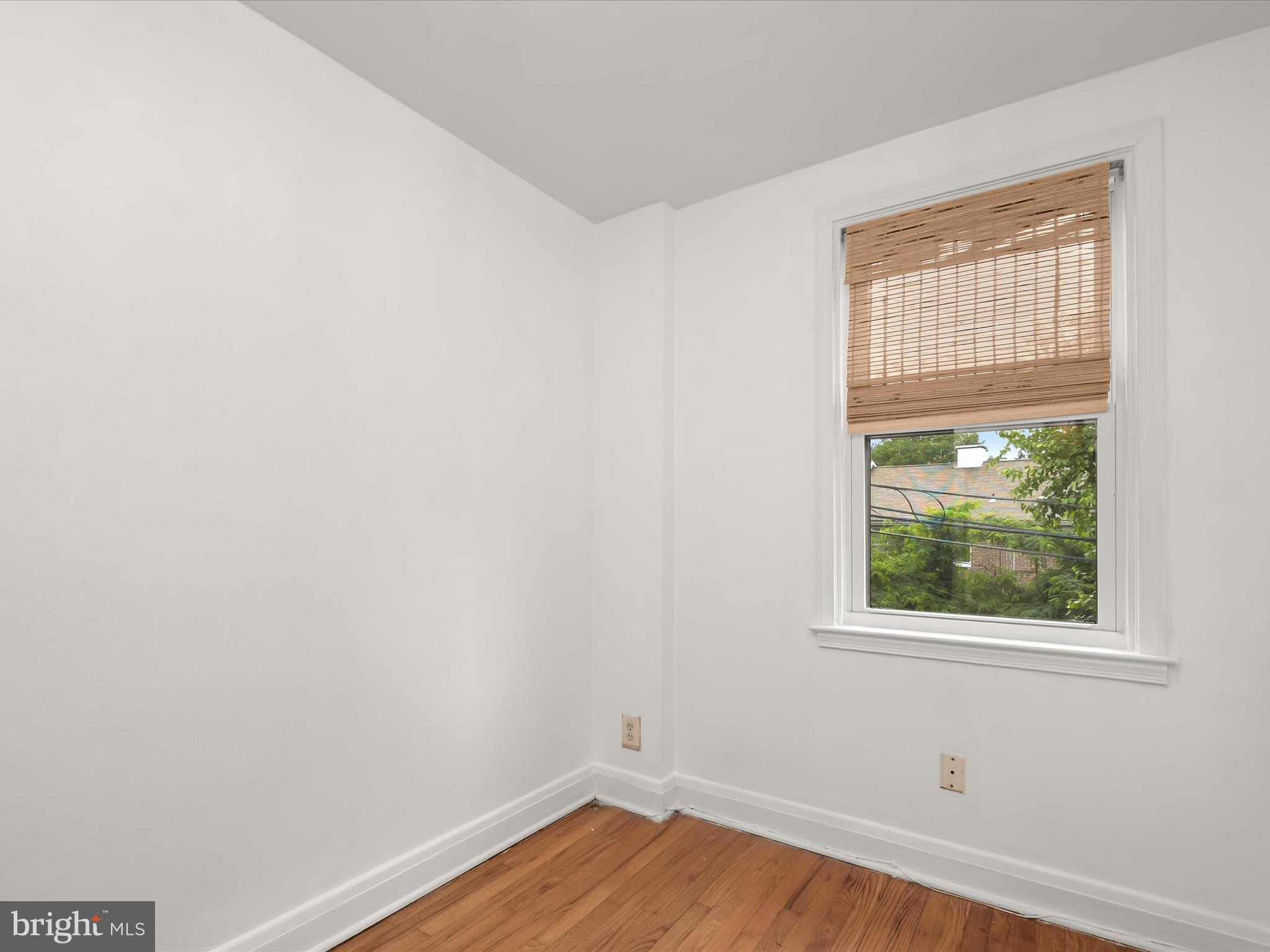 MEDFIELD - Residential