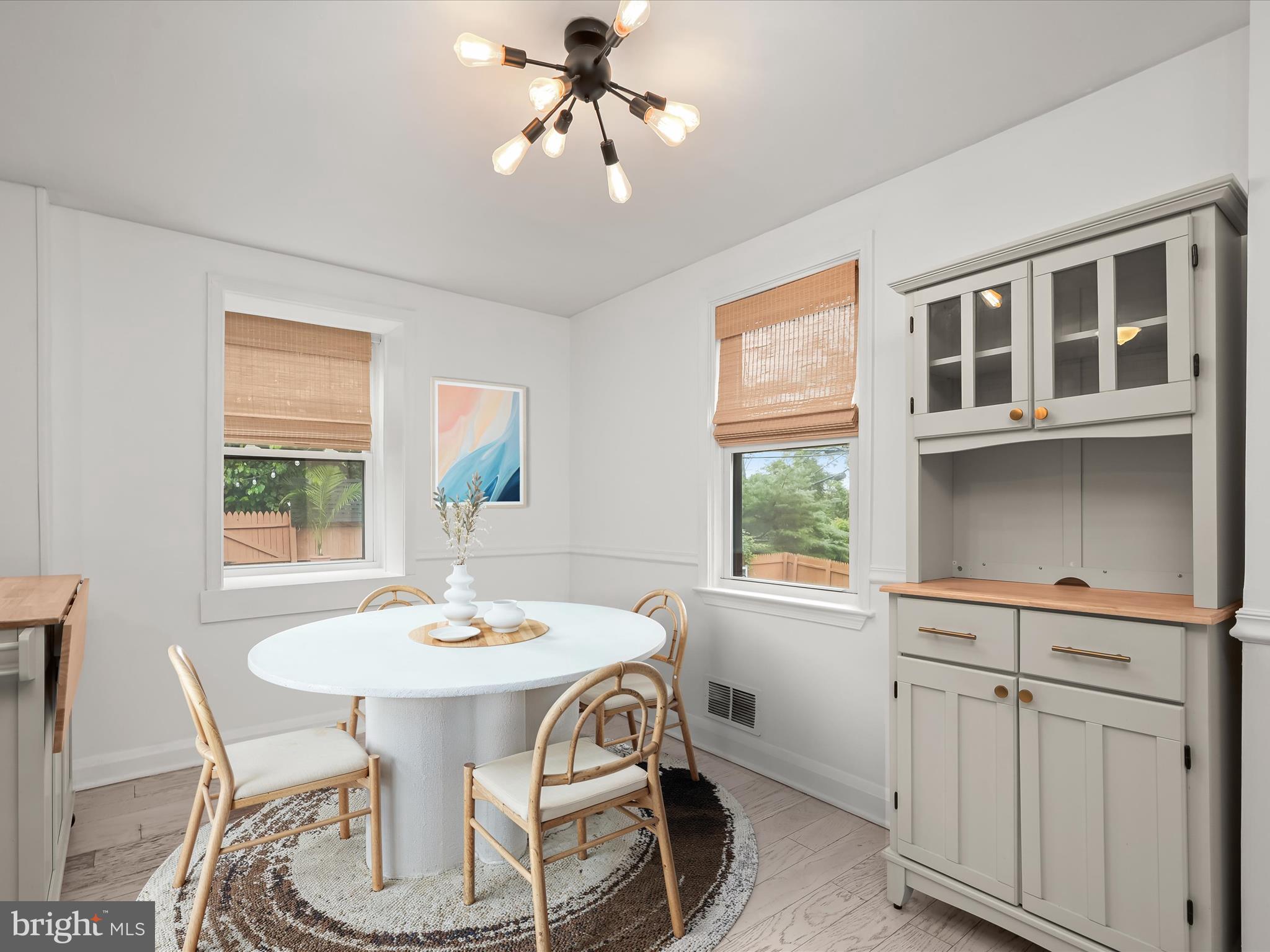 MEDFIELD - Residential