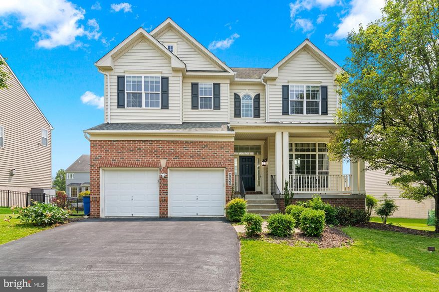Gorgeous 5 bedroom Jefferson Model home in The Parke at Mount Washington.  Main floor features entryway with formal living room, dining room, spacious eat-in-kitchen, family room/den with fireplace, an office & powder room. Upper level features oversized primary bedroom w/ separate sitting room, tons of natural light, 2 walk-in-closets, en suite bathroom with 2 vanities, soaking tub, separate shower & toilet room! 3 additional roomy bedrooms on the upper level + laundry room, hall bathroom, and walk-in linen closet. Lower level features an enormous rec room, walk-out to backyard, bedroom, full bathroom & lots of storage space! 2 car attached garage, large beautiful deck, relaxing covered front porch, all on a great quiet block! Must See! Schedule your private tour today!