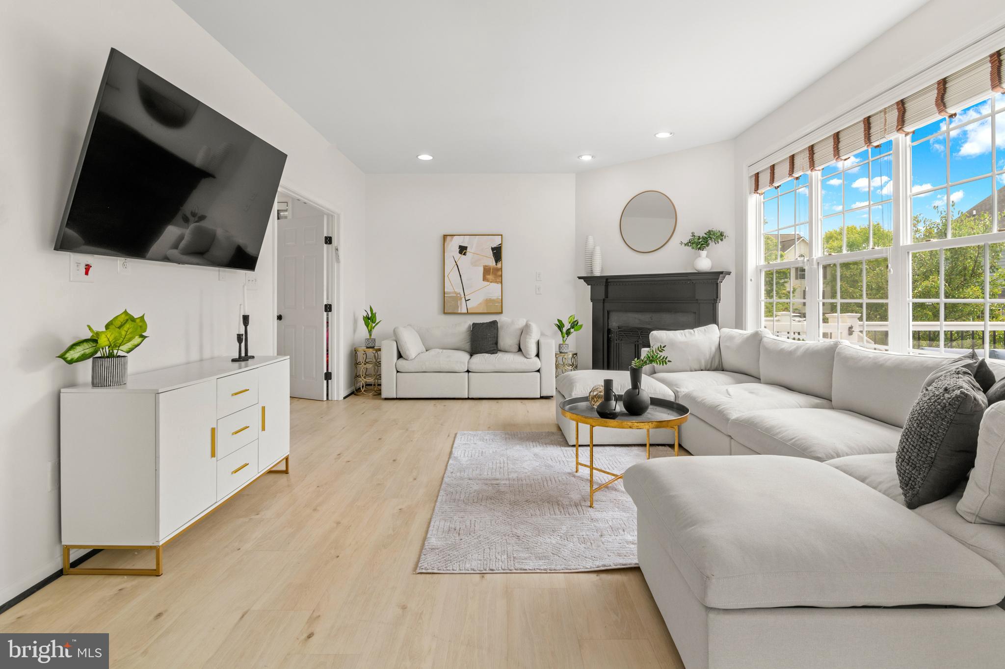 THE PARKE AT MOUNT WASHINGTON - Residential