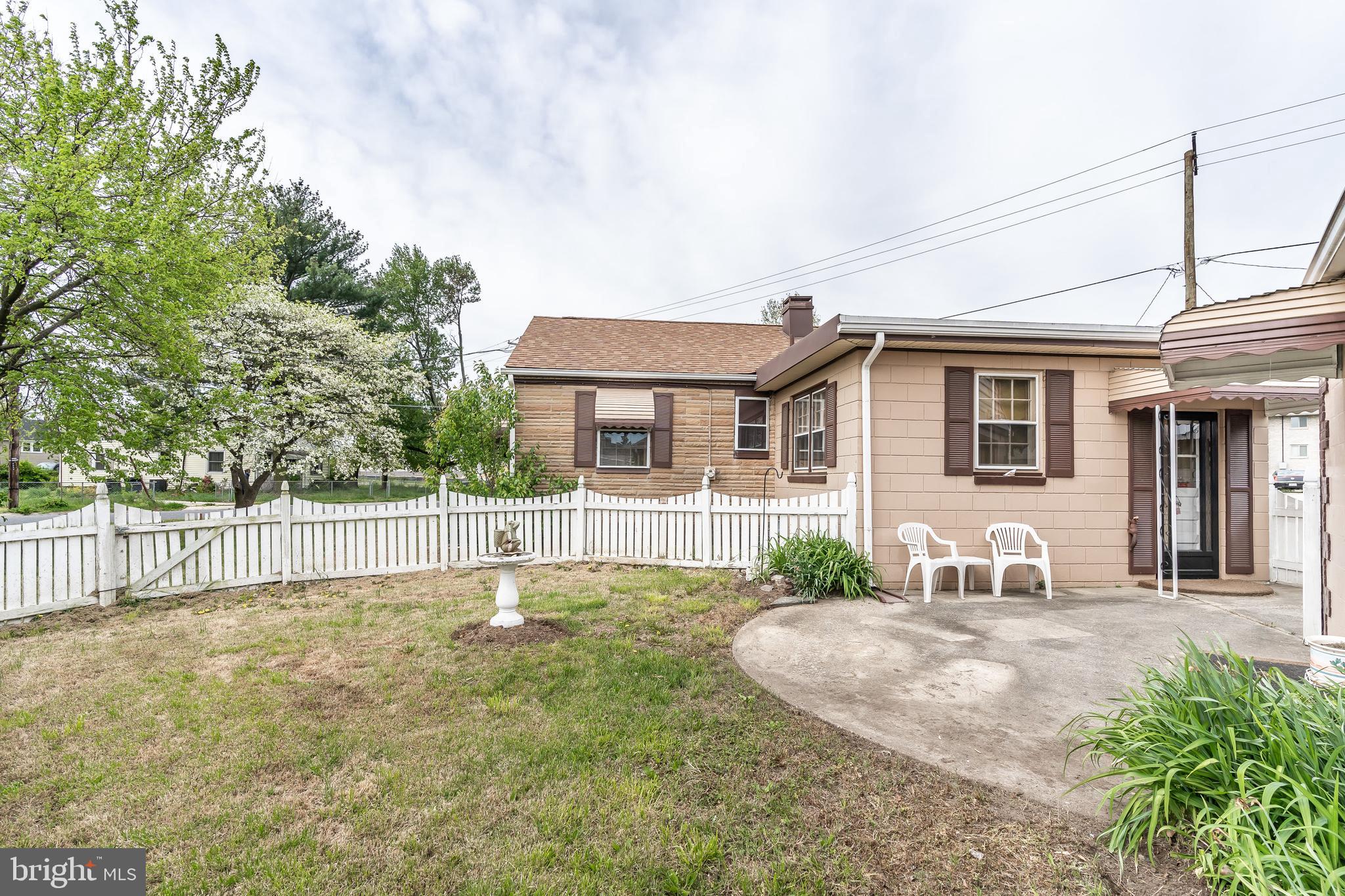 CARLSON SPRINGS - Residential Lease