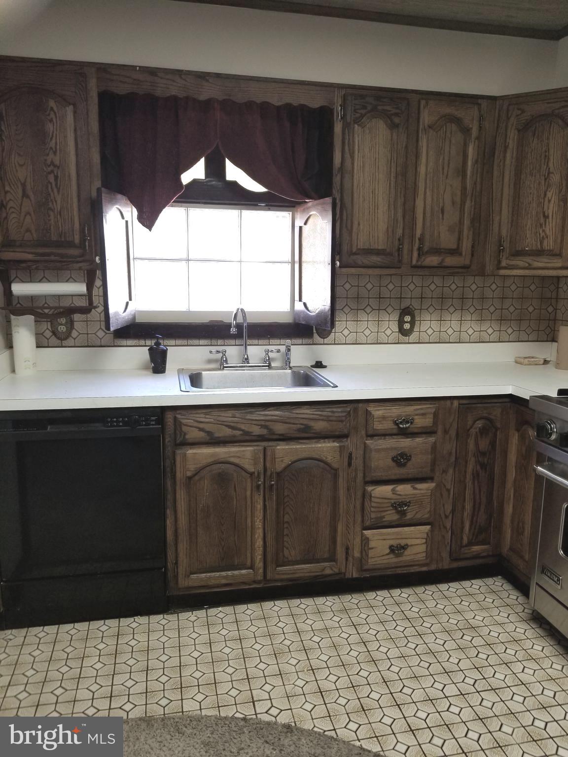 CARLSON SPRINGS - Residential Lease