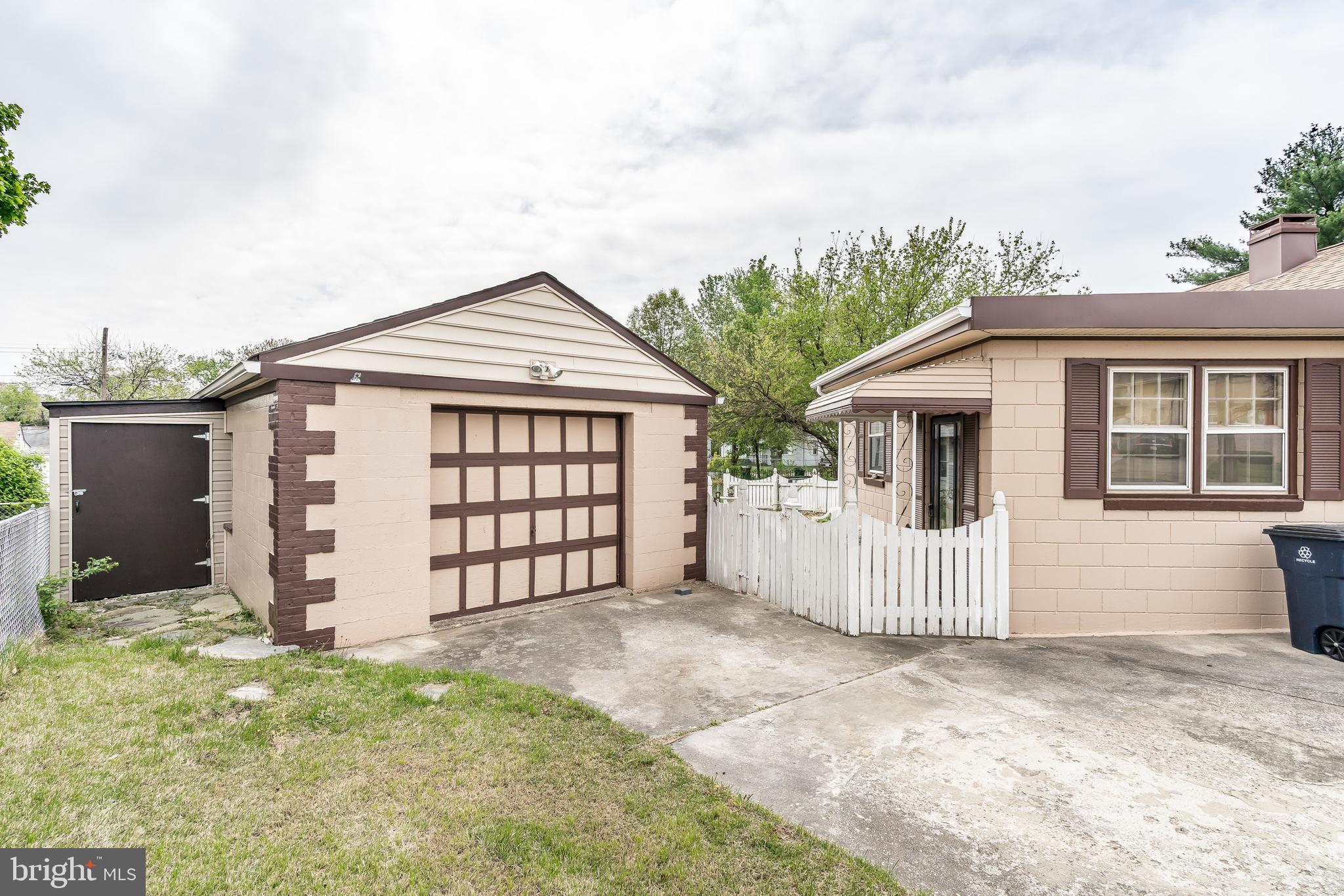 CARLSON SPRINGS - Residential Lease