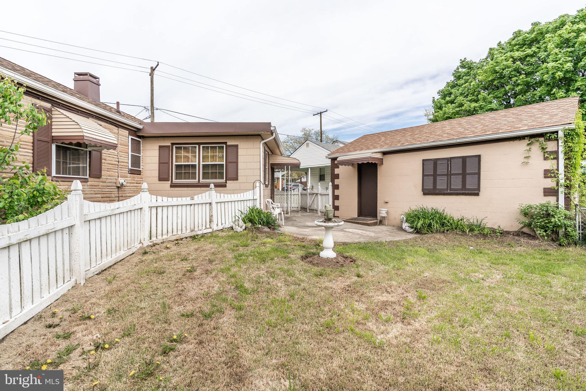 CARLSON SPRINGS - Residential Lease