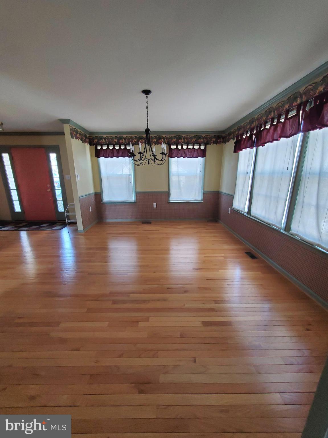 LAUREL RIDGE - Residential